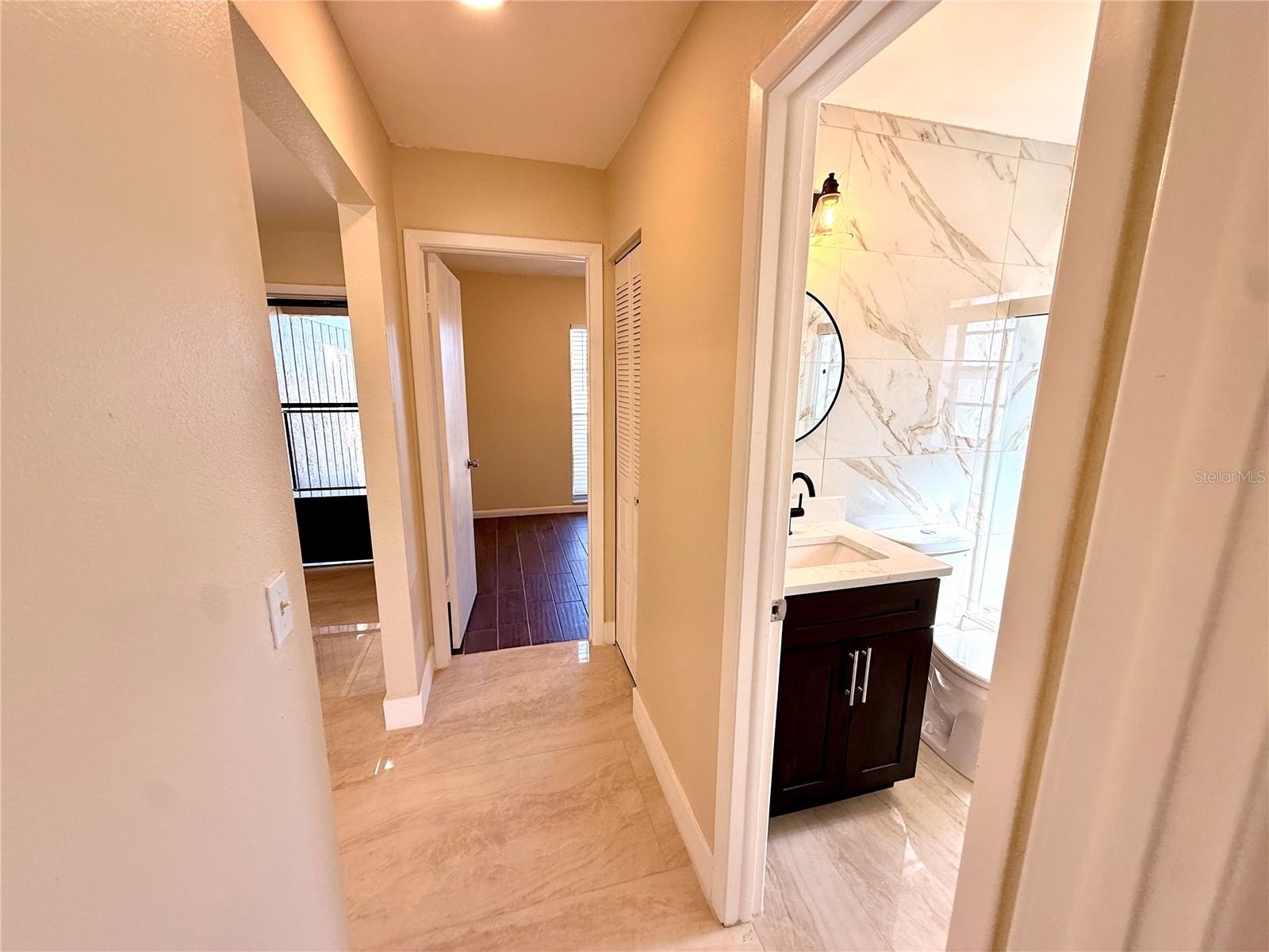 Image 39 of 45 For 9026 Dixiana Villa Cir