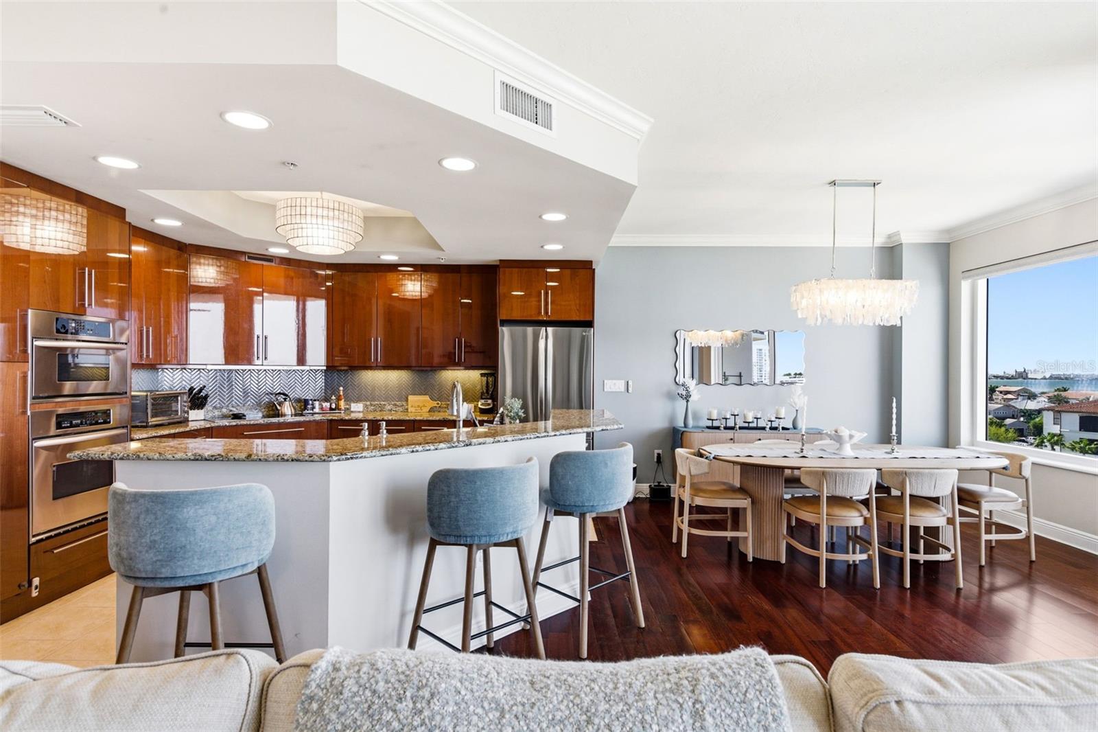 Image 11 of 49 For 5823 Bowen Daniel Drive 702