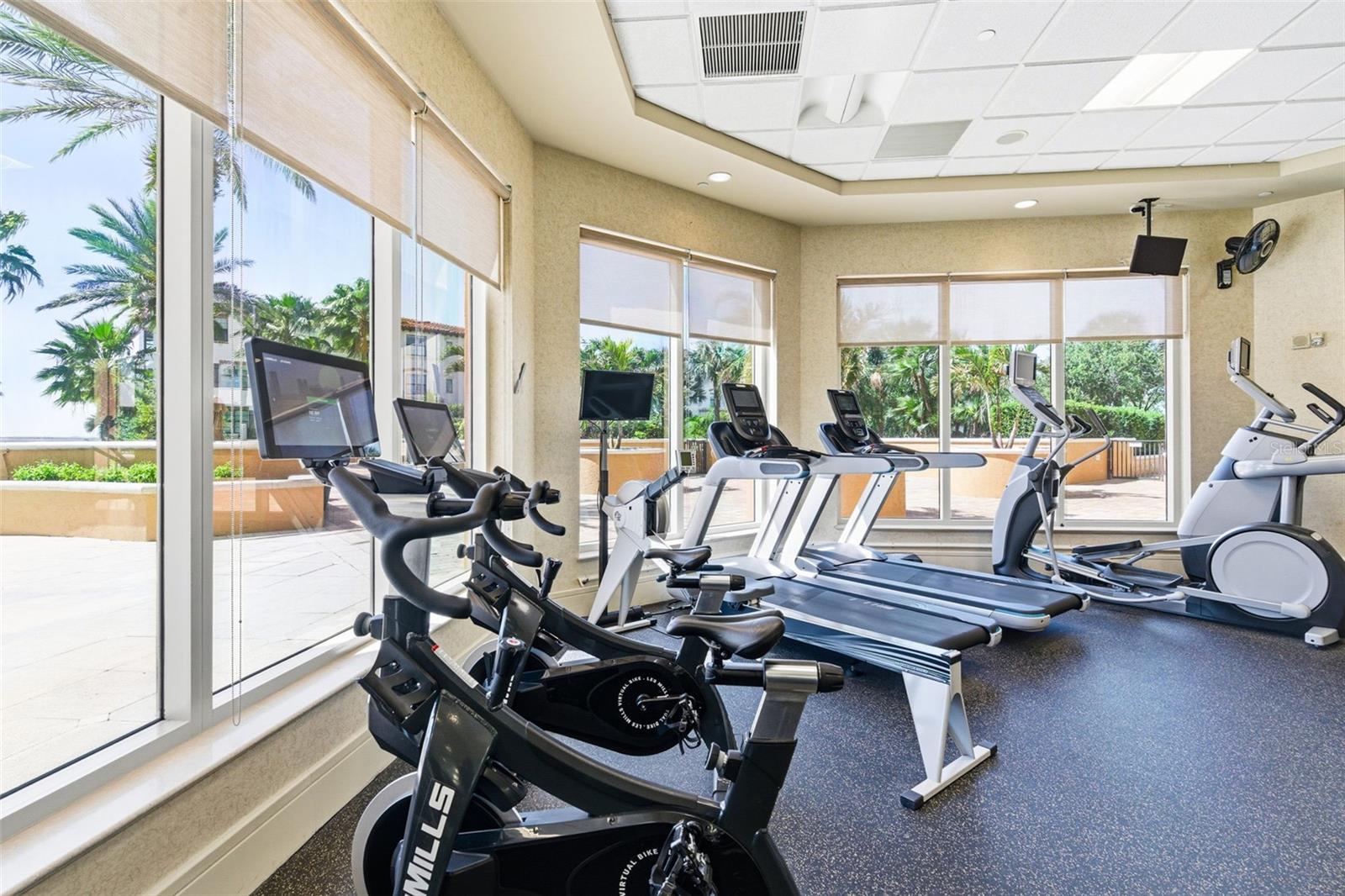 Image 40 of 49 For 5823 Bowen Daniel Drive 702