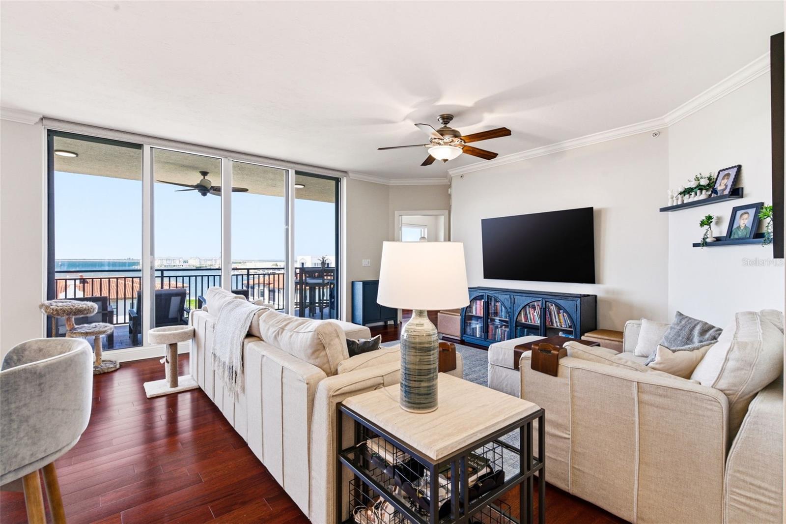 Image 7 of 49 For 5823 Bowen Daniel Drive 702