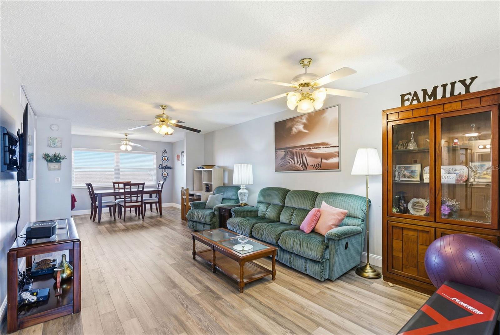 Image 10 of 42 For 801 83rd Avenue N 510