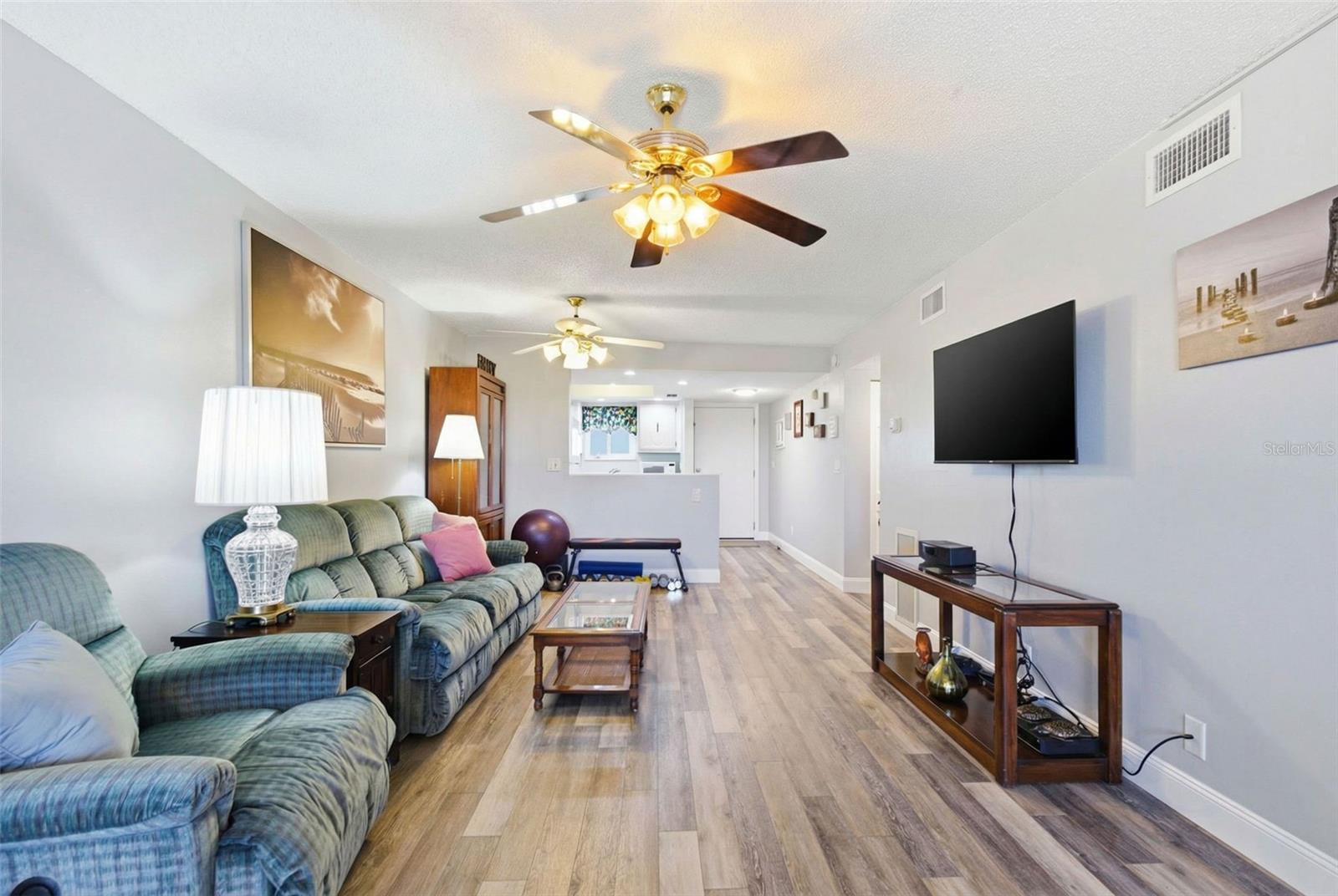 Image 11 of 42 For 801 83rd Avenue N 510