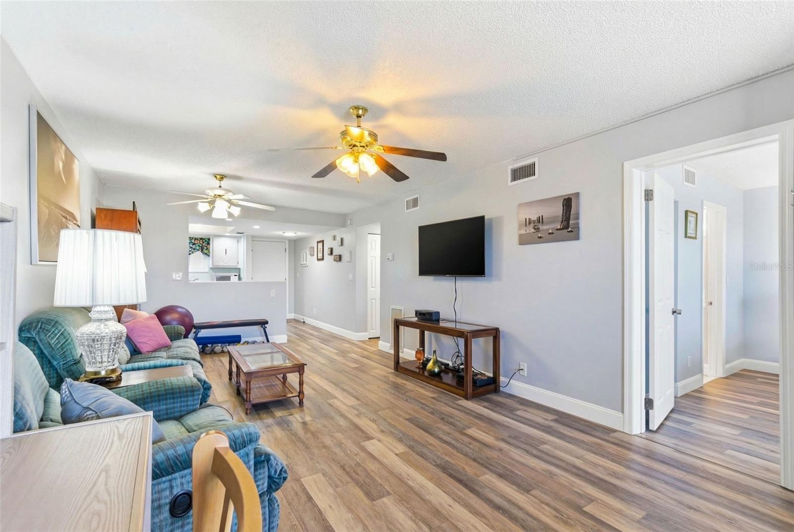 Image 12 of 42 For 801 83rd Avenue N 510