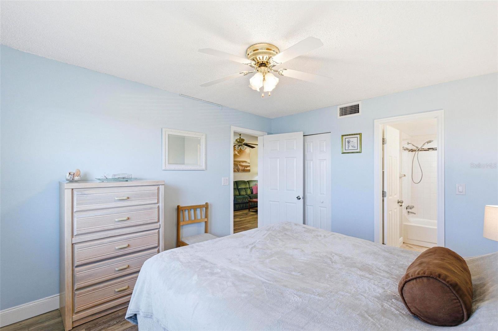 Image 15 of 42 For 801 83rd Avenue N 510