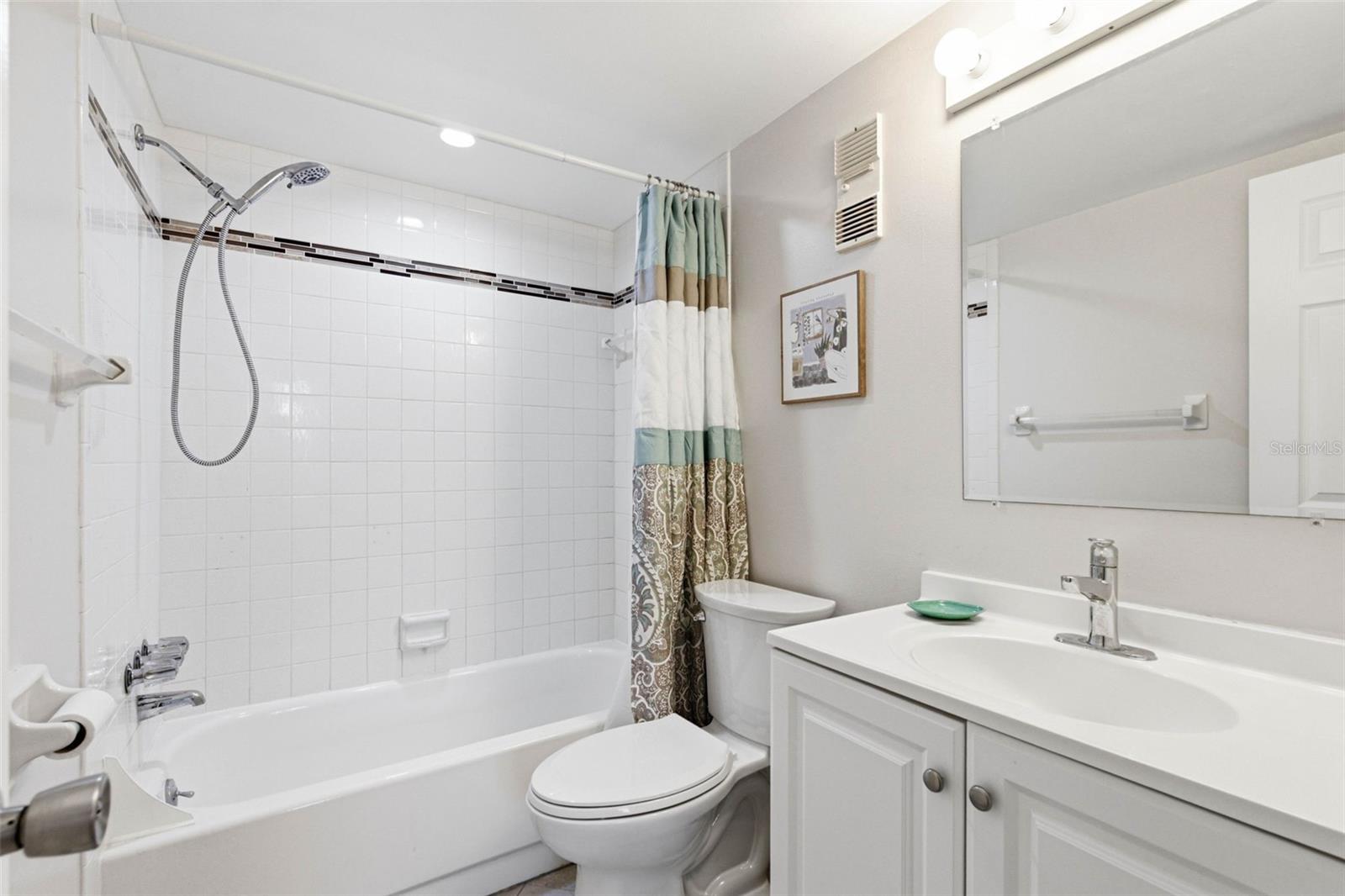 Image 17 of 42 For 801 83rd Avenue N 510