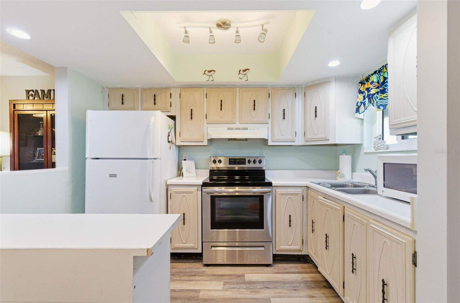 Image 5 of 42 For 801 83rd Avenue N 510