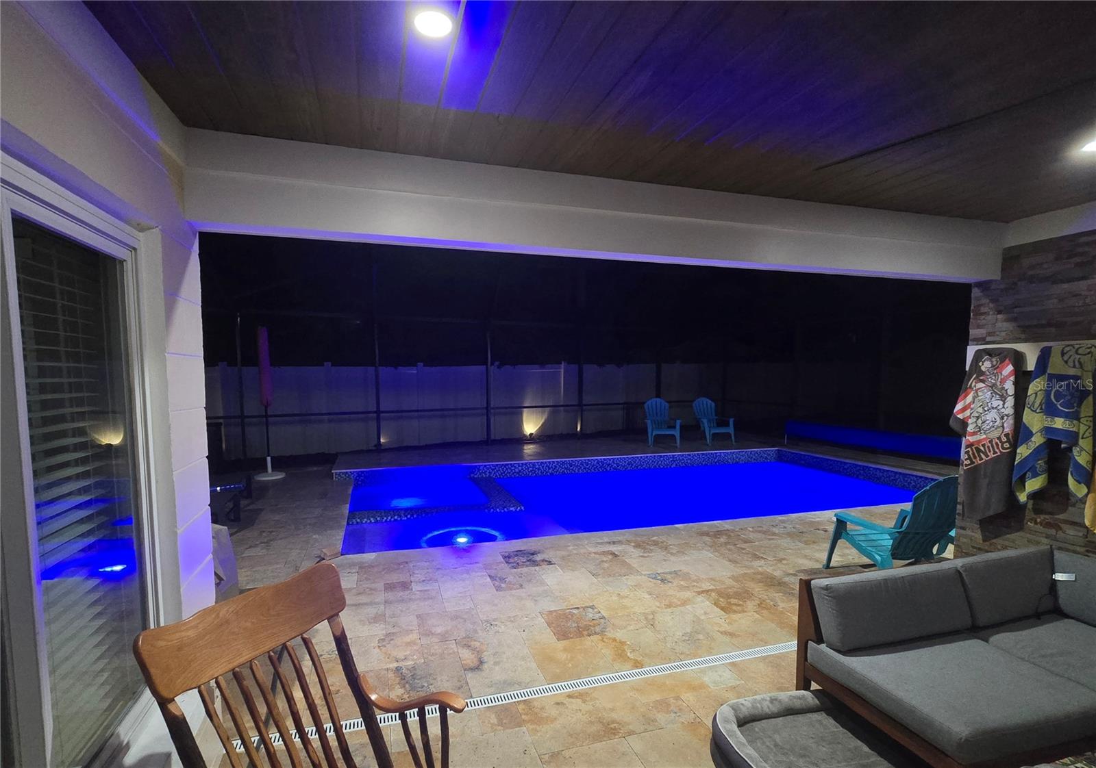 Image 10 of 47 For 5275 32nd Avenue N