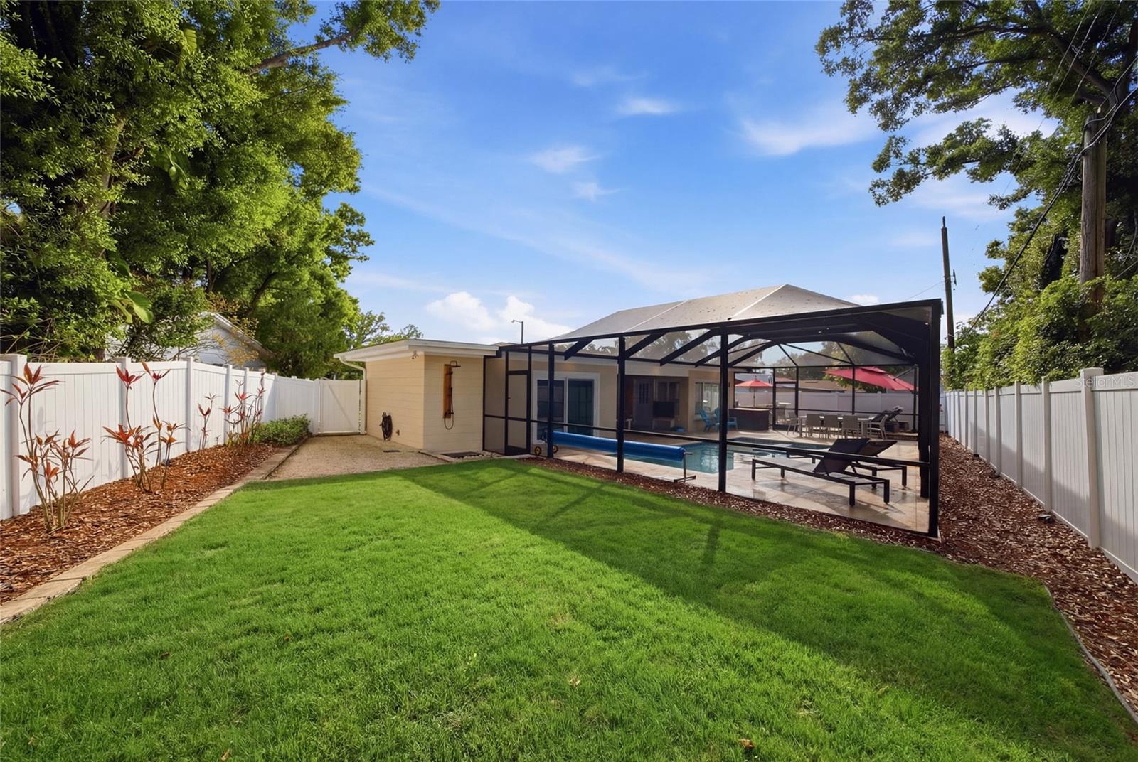 Image 33 of 47 For 5275 32nd Avenue N