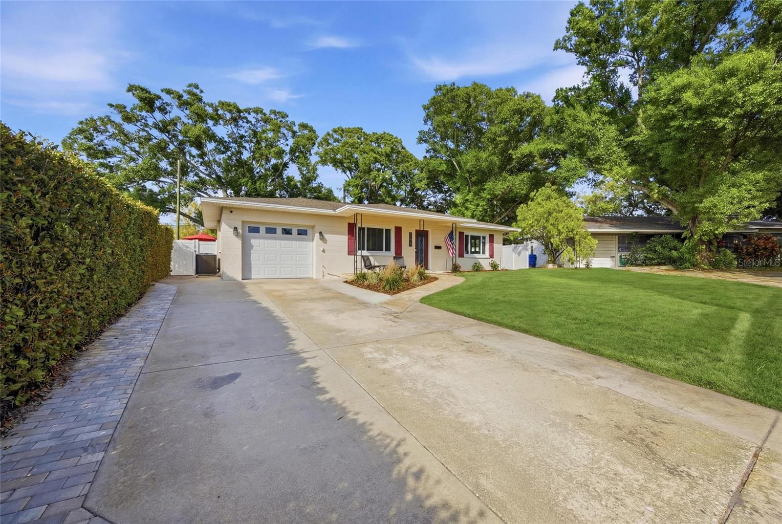 Image 5 of 47 For 5275 32nd Avenue N