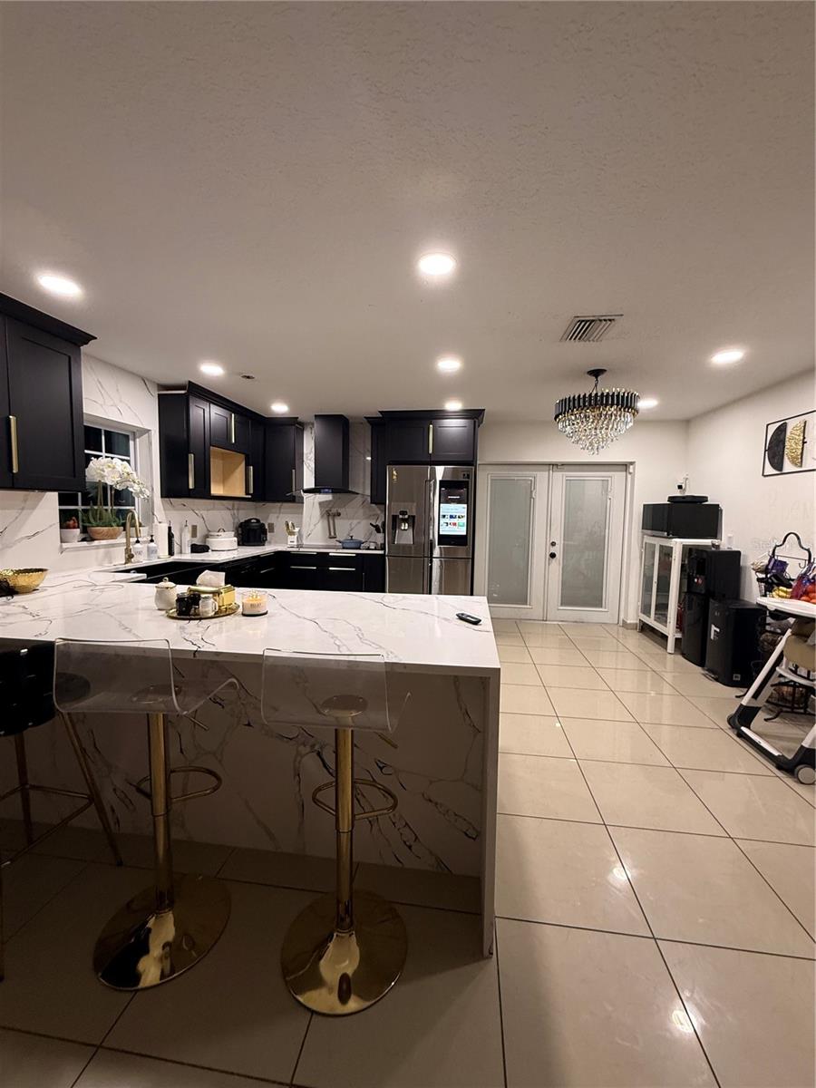 Image 9 of 12 For 1305 Louise Avenue