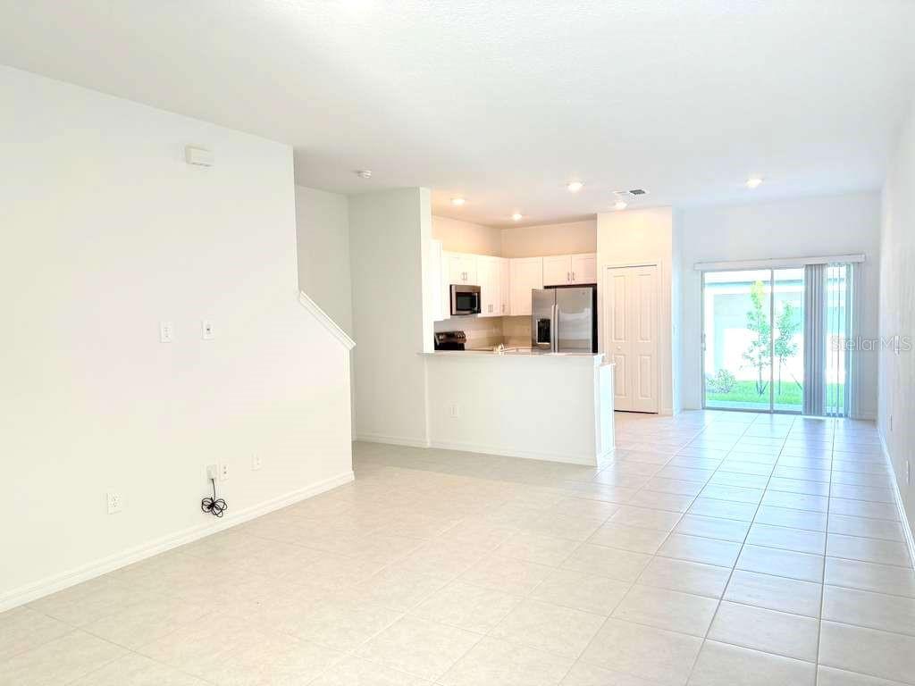 Image 2 of 22 For 10171 Trumpet Honeysuckle Way