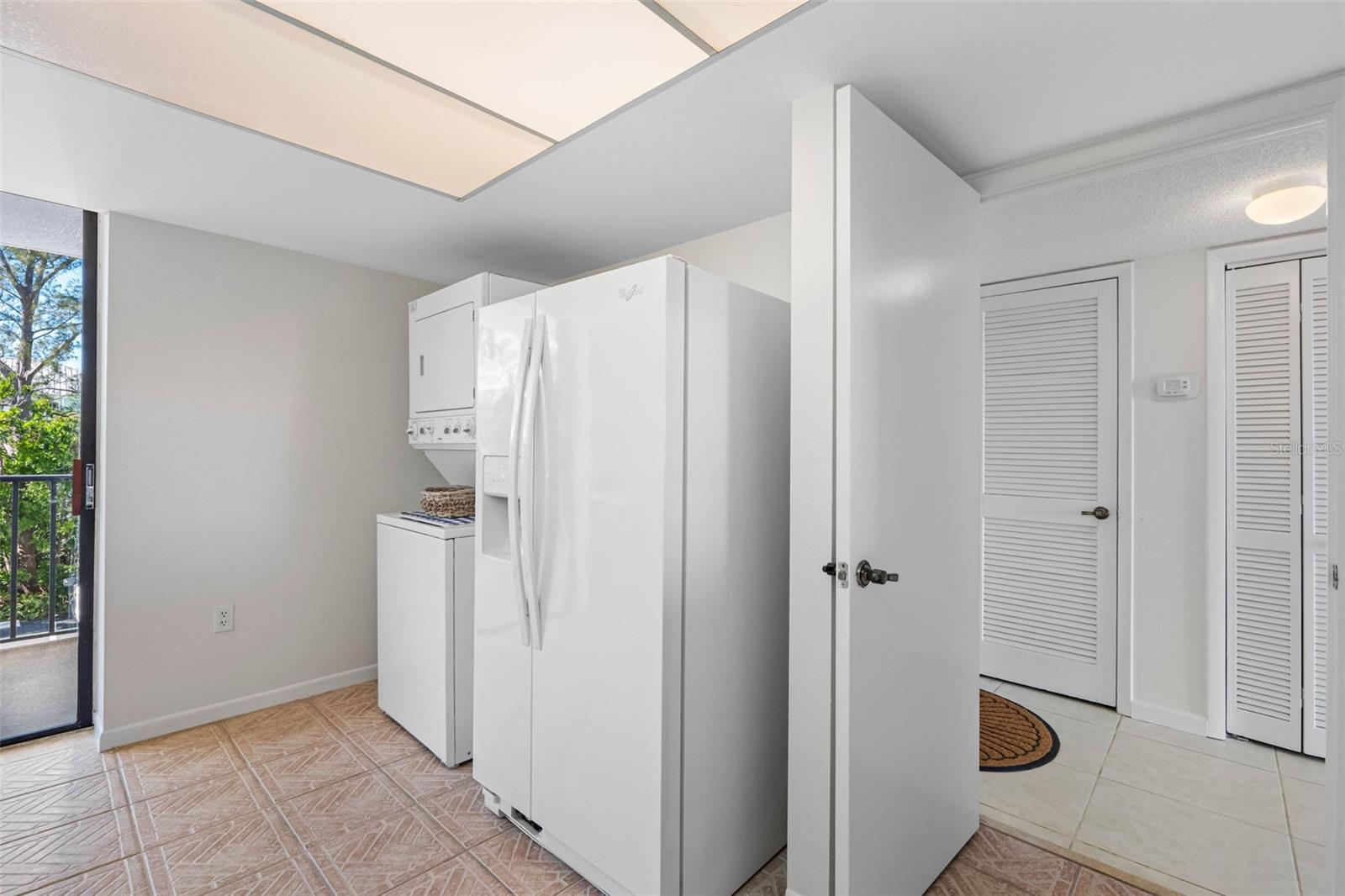 Image 23 of 58 For 19111 Vista Bay Drive 204