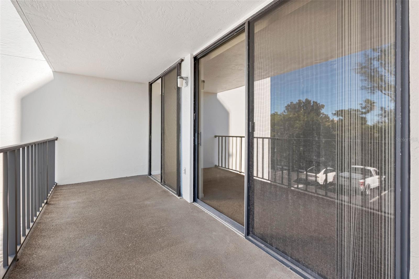 Image 31 of 58 For 19111 Vista Bay Drive 204