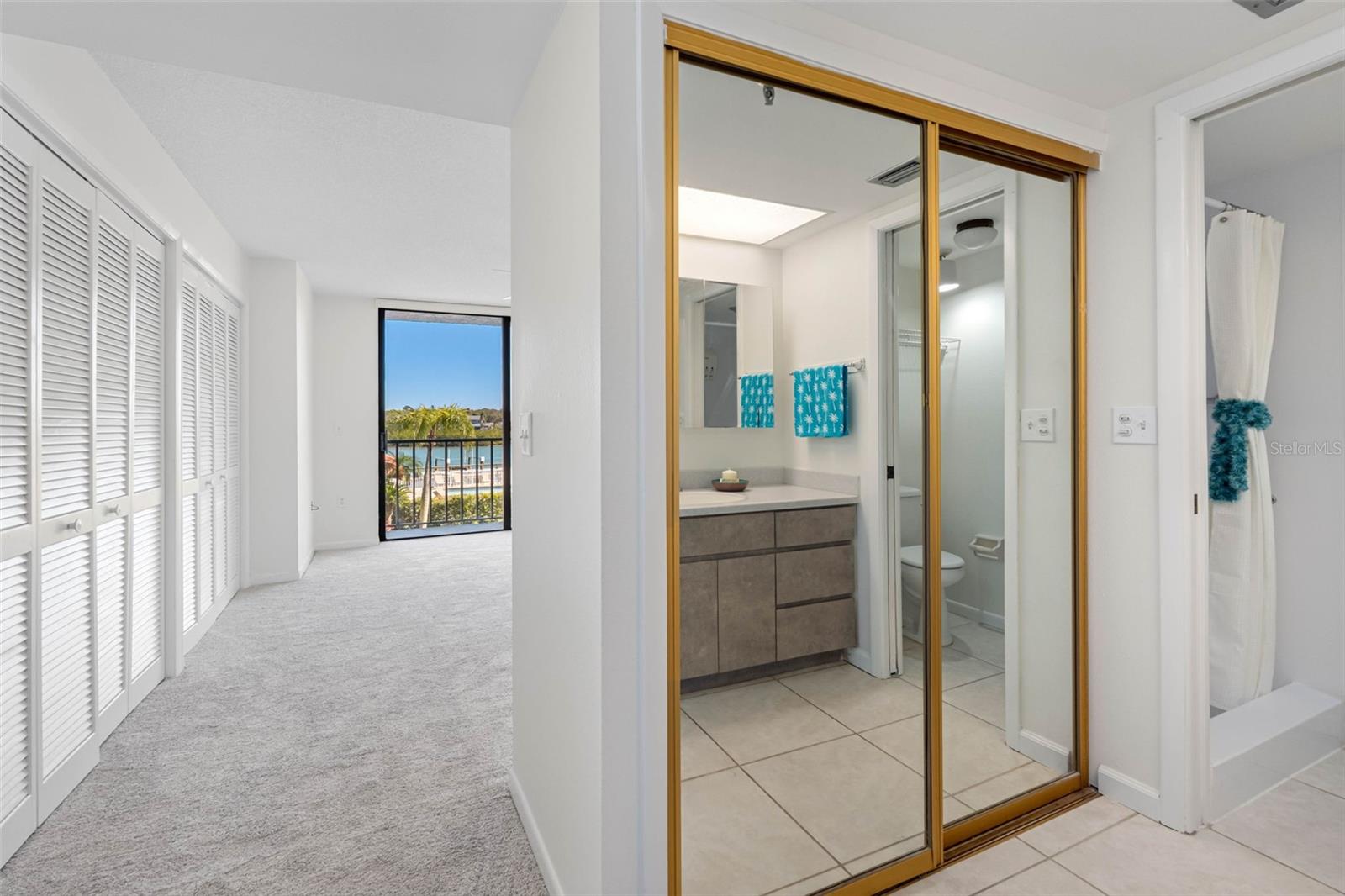 Image 37 of 58 For 19111 Vista Bay Drive 204