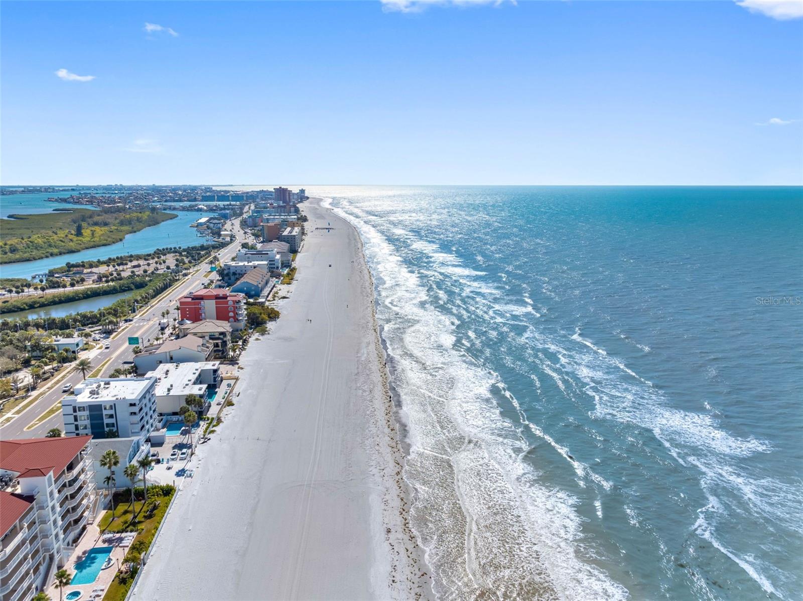 Image 44 of 58 For 19111 Vista Bay Drive 204