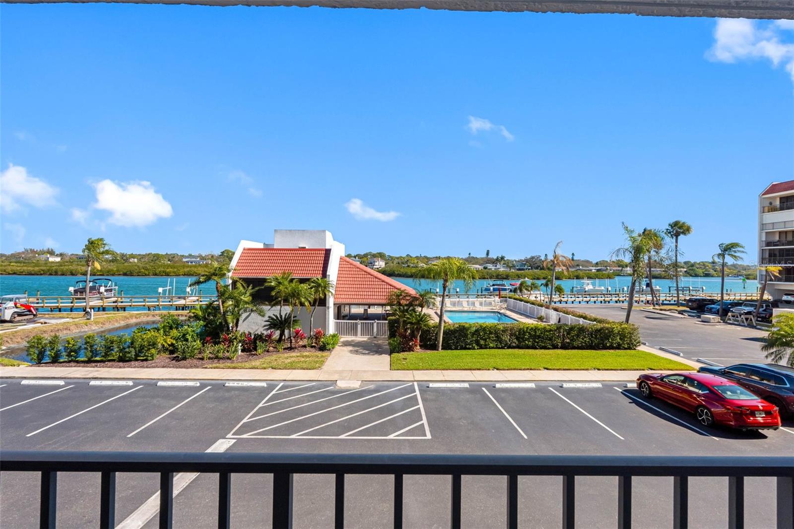 Image 6 of 58 For 19111 Vista Bay Drive 204