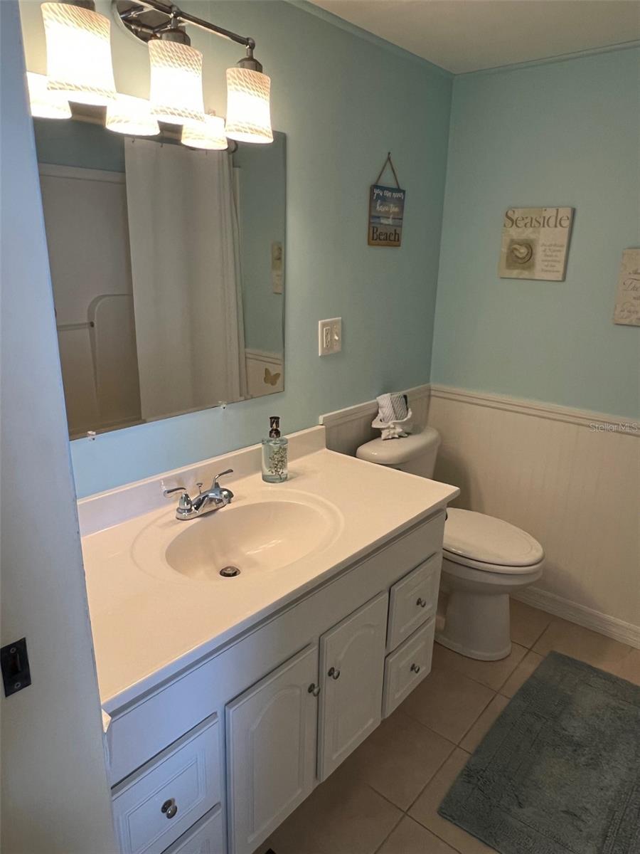 Image 21 of 31 For 37 Pindo Palm Street E