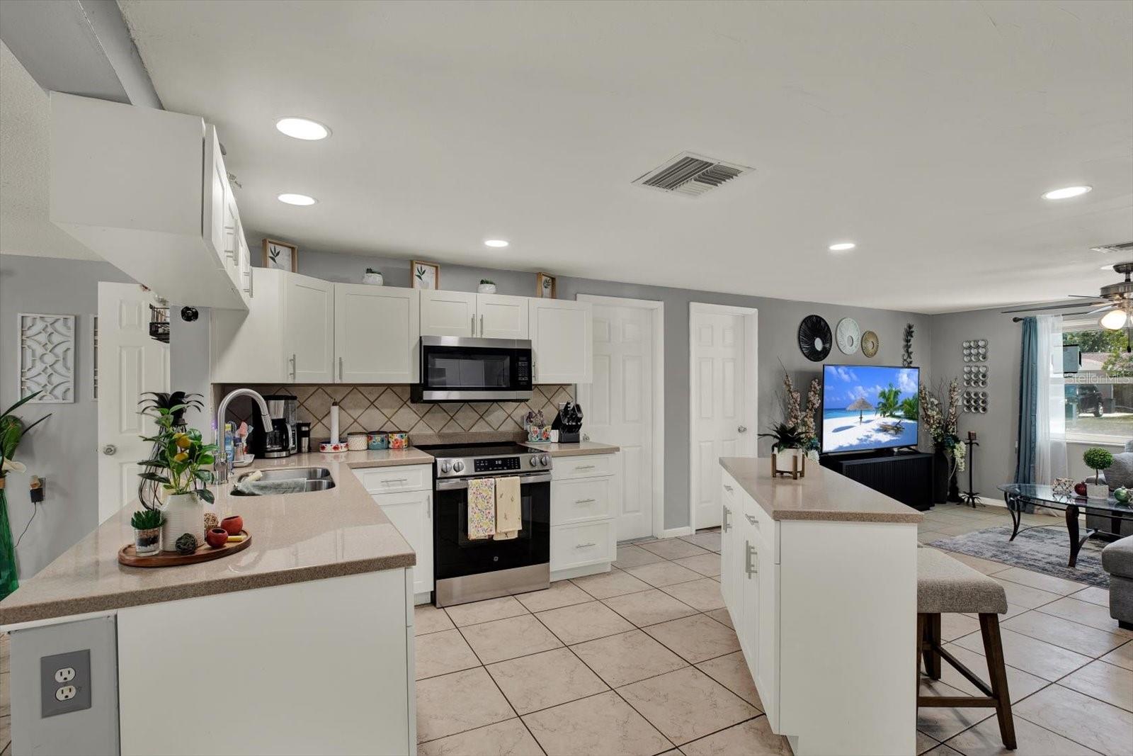 Image 4 of 23 For 5609 Quist Drive