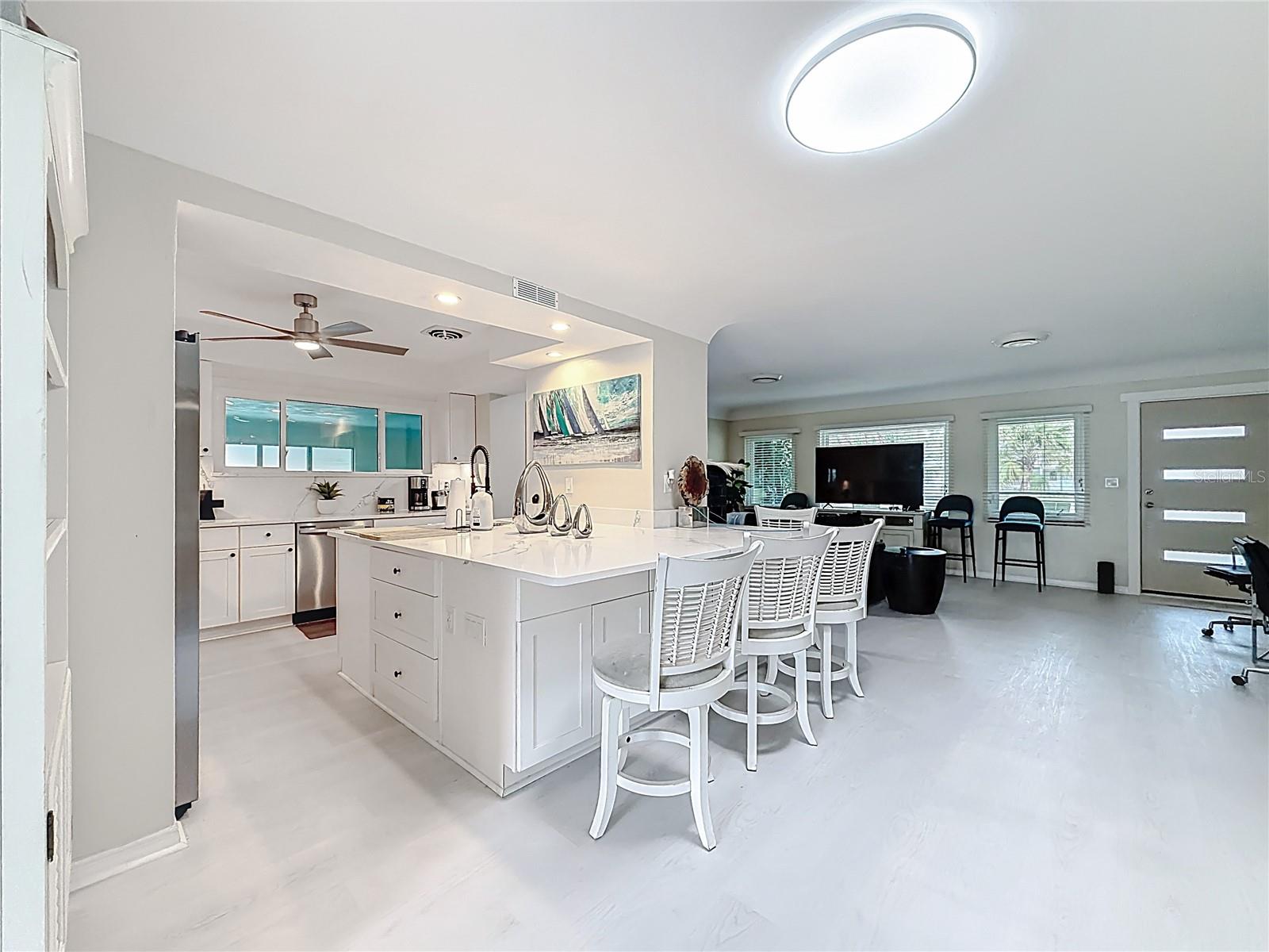 Image 10 of 24 For 6170 7th Avenue N