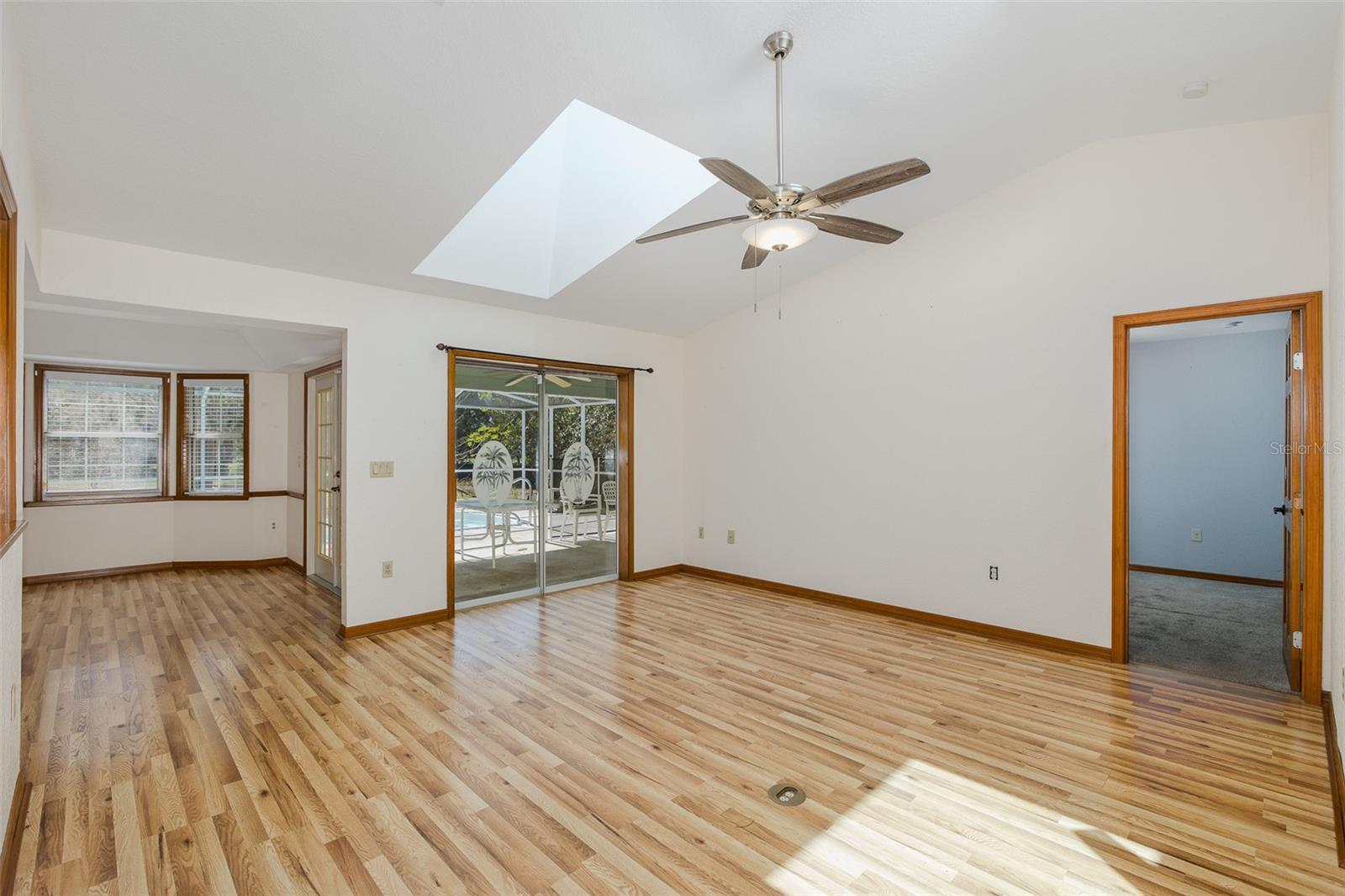 Image 13 of 53 For 9474 Dunkirk Road