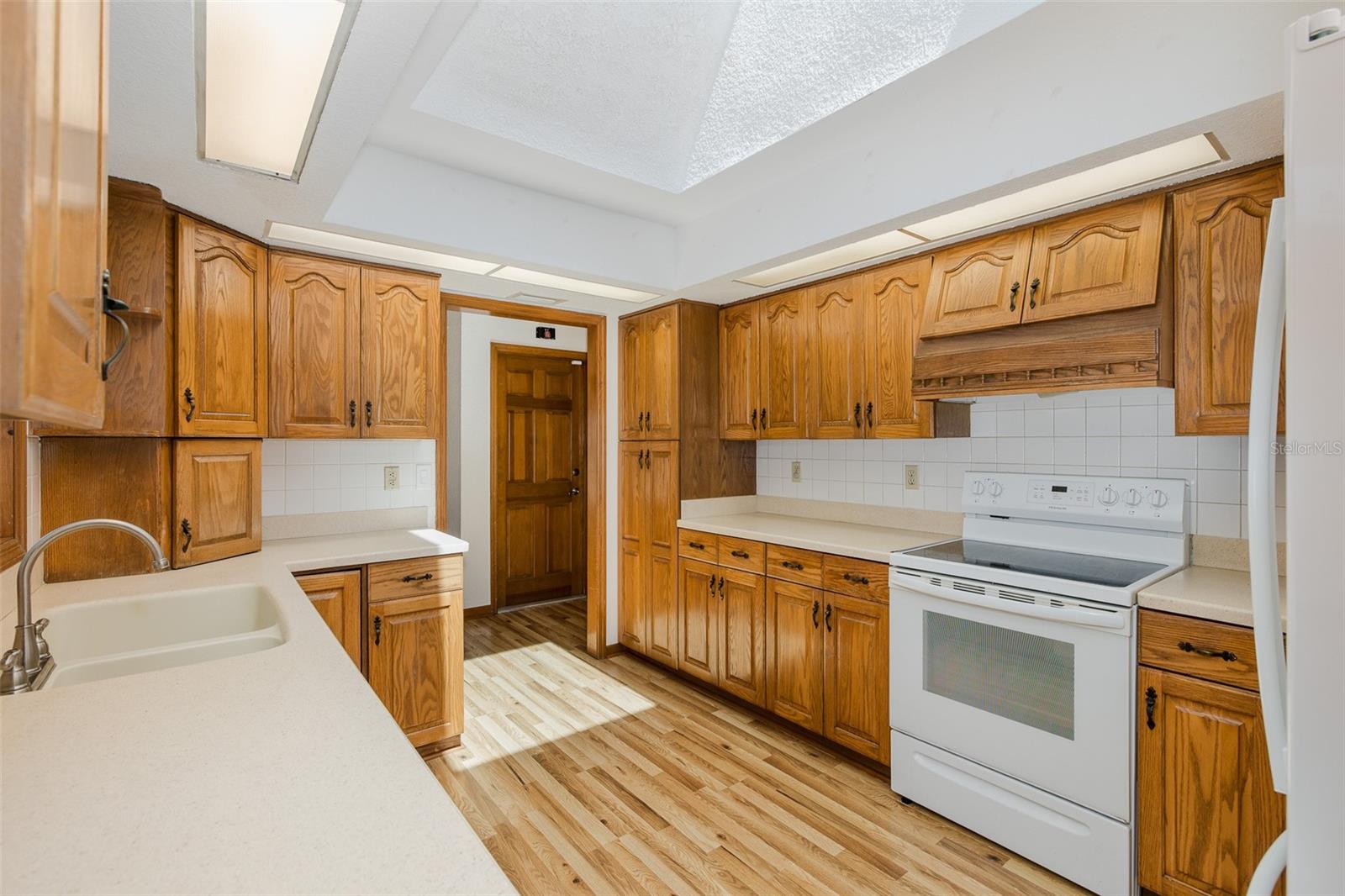 Image 16 of 53 For 9474 Dunkirk Road