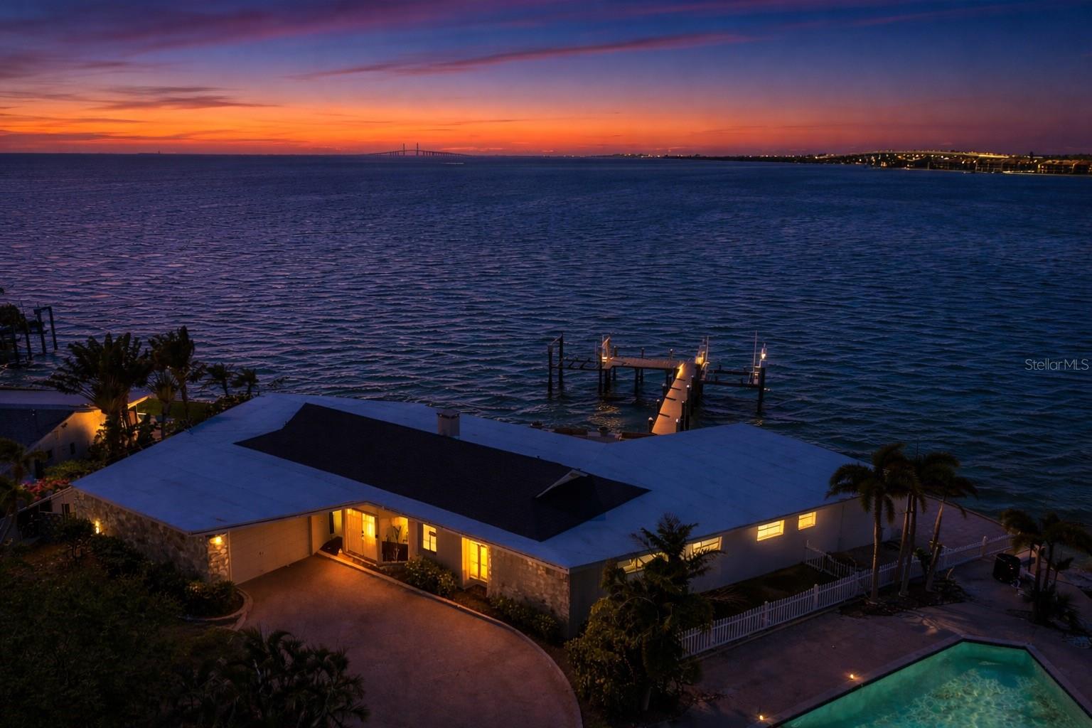 Listing photo id 38 for 2970 68th Avenue S