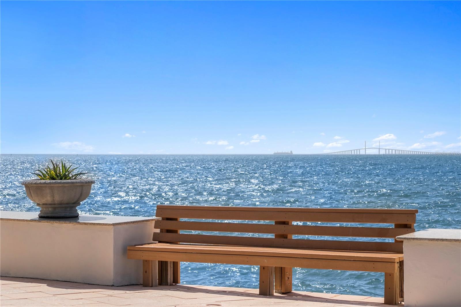 Listing photo id 4 for 2970 68th Avenue S