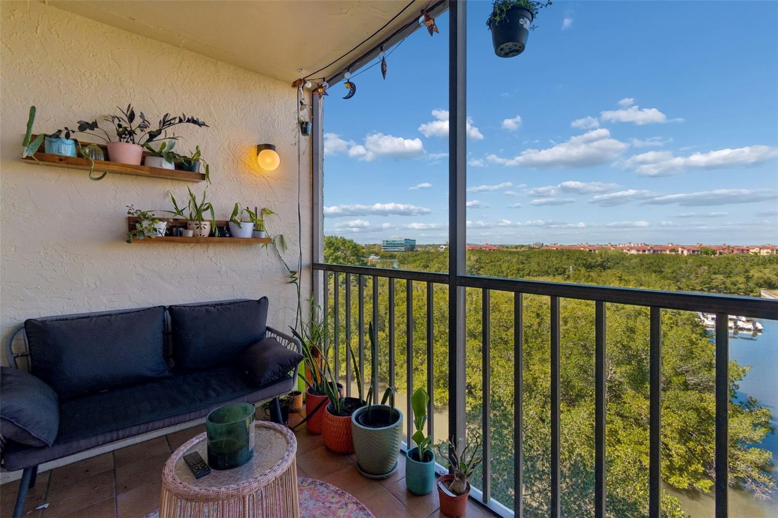 Image 29 of 99 For 900 Cove Cay Drive 5f