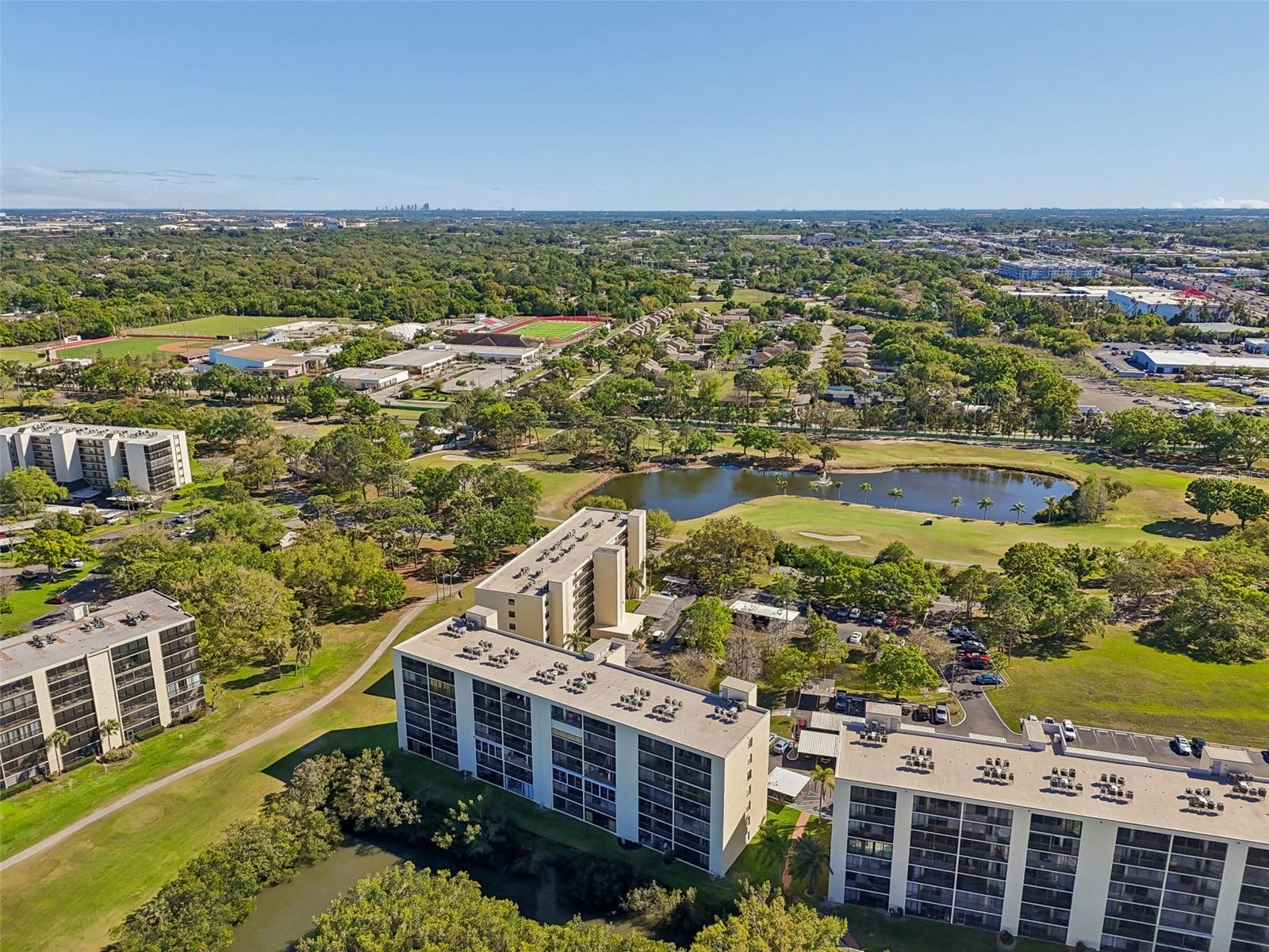 Image 62 of 99 For 900 Cove Cay Drive 5f