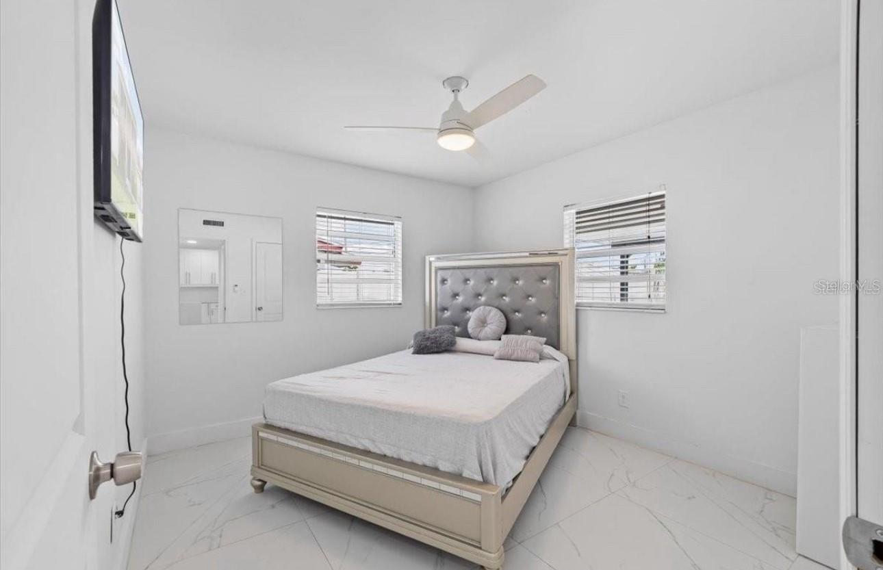 Image 6 of 16 For 4508 Elm Street