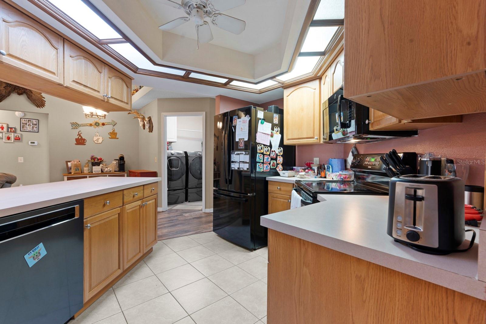 Image 13 of 61 For 2550 Roslyn Lane