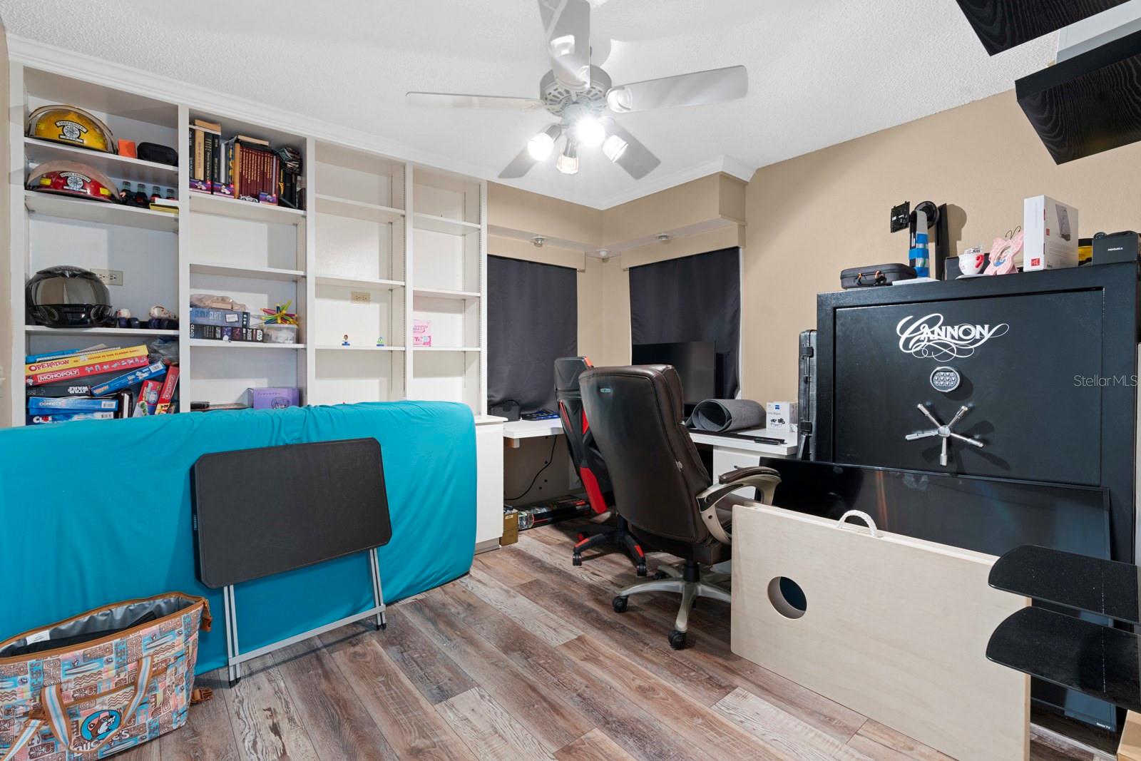 Image 35 of 61 For 2550 Roslyn Lane