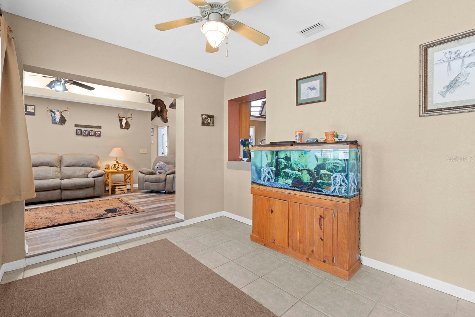 Image 41 of 61 For 2550 Roslyn Lane