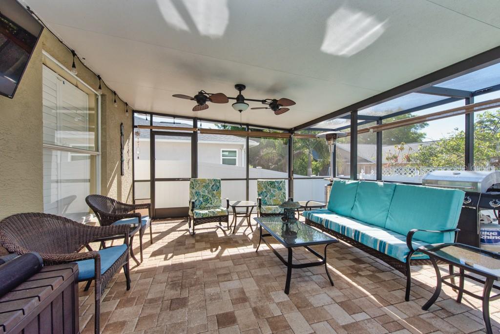 Listing photo id 23 for 720 Sandy Hills Avenue