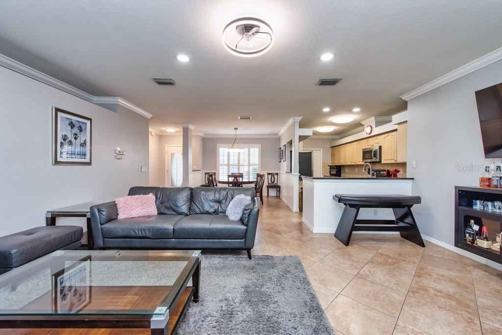 Listing photo id 6 for 720 Sandy Hills Avenue