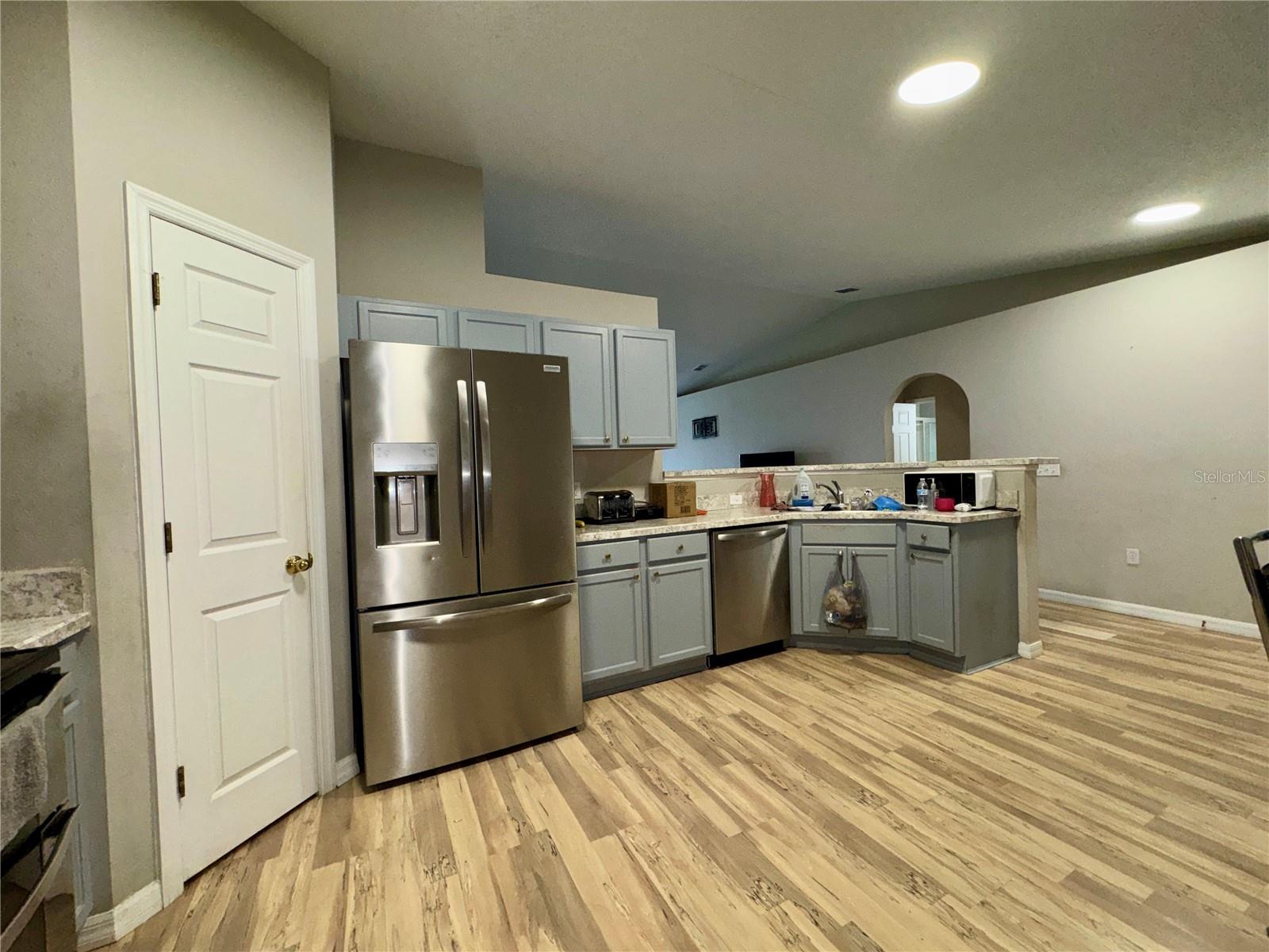 Image 6 of 32 For 12626 Lake Vista Drive