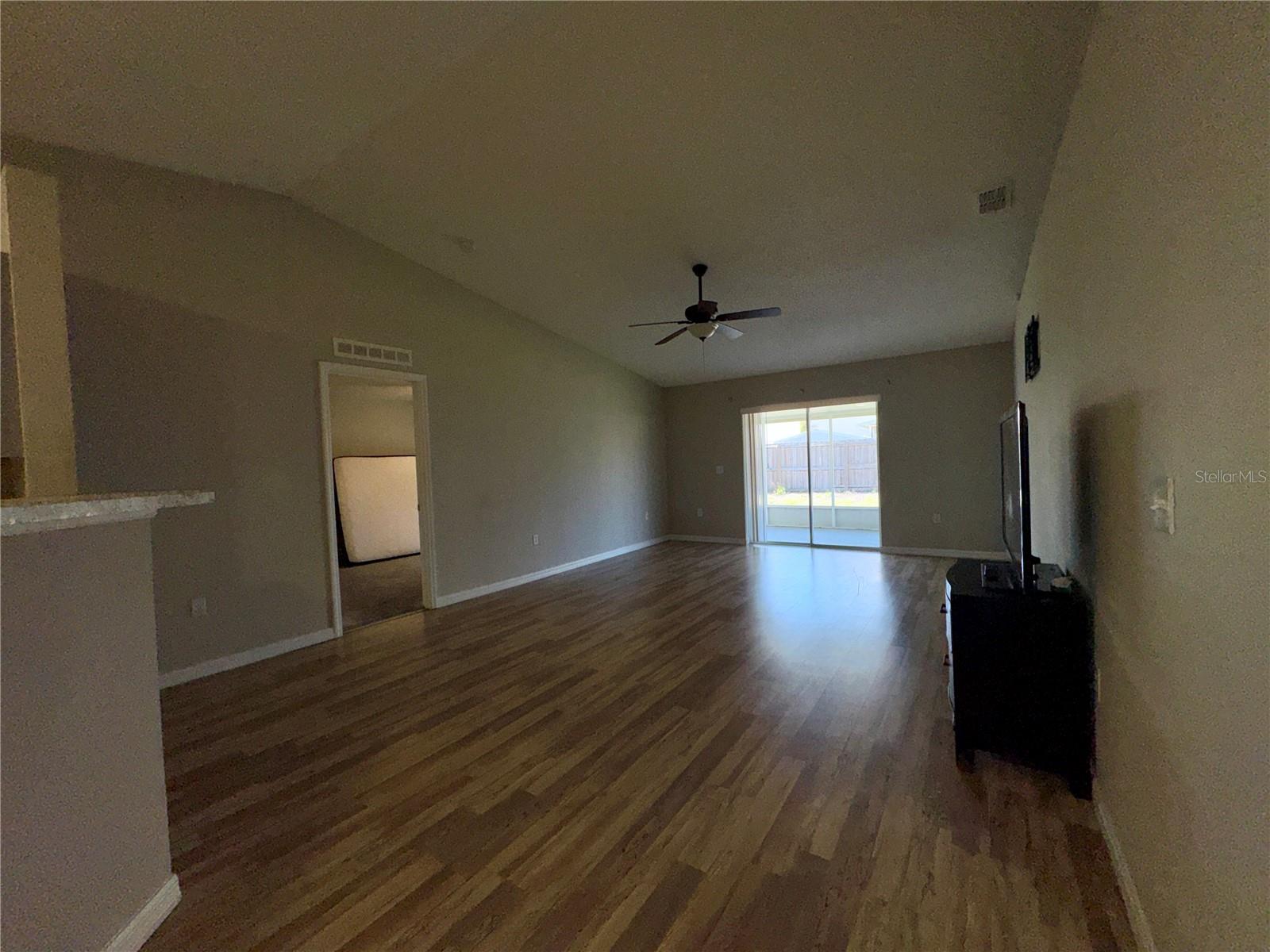 Image 8 of 32 For 12626 Lake Vista Drive