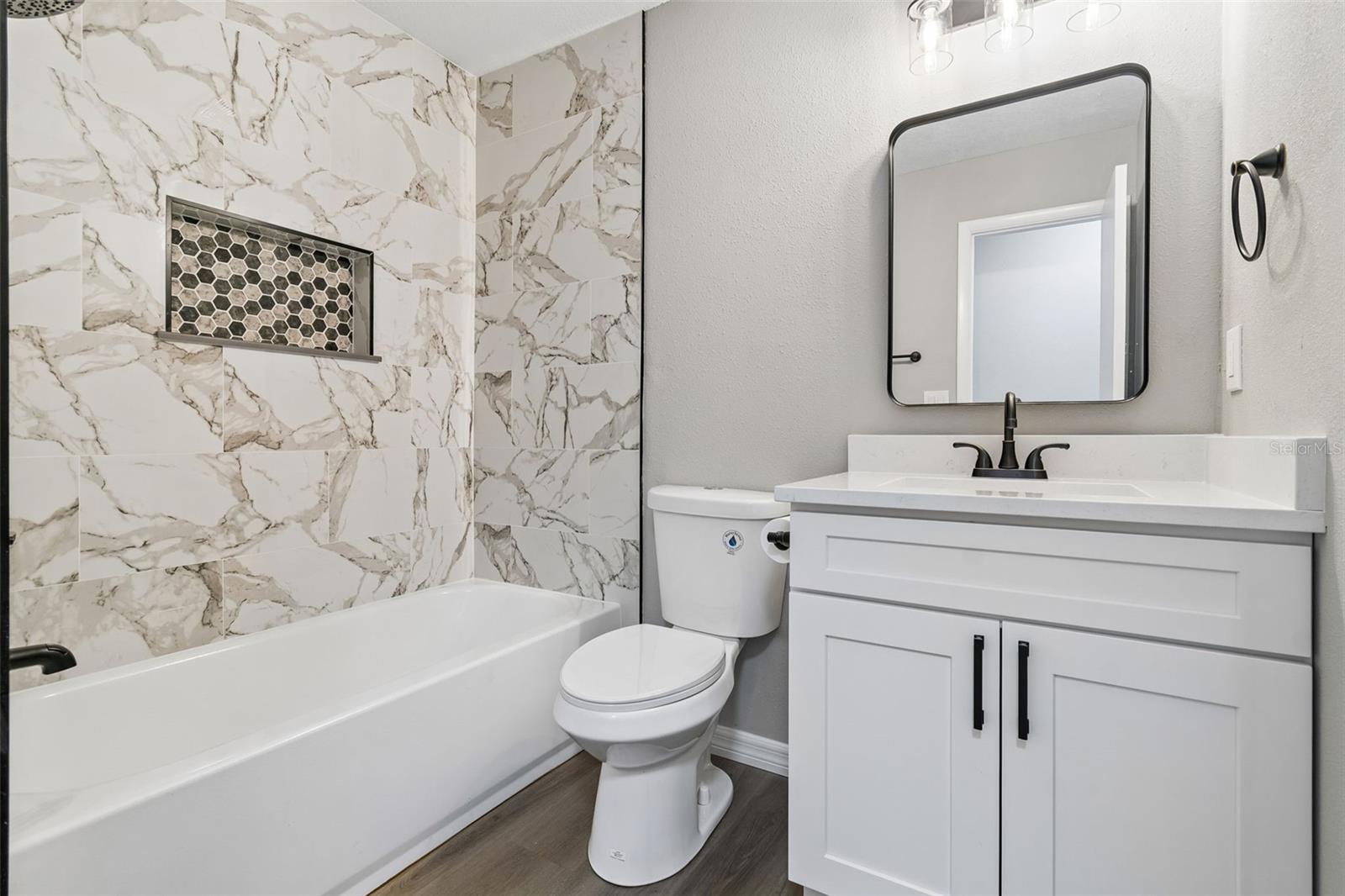 Listing photo id 26 for 3817 Twilight Drive