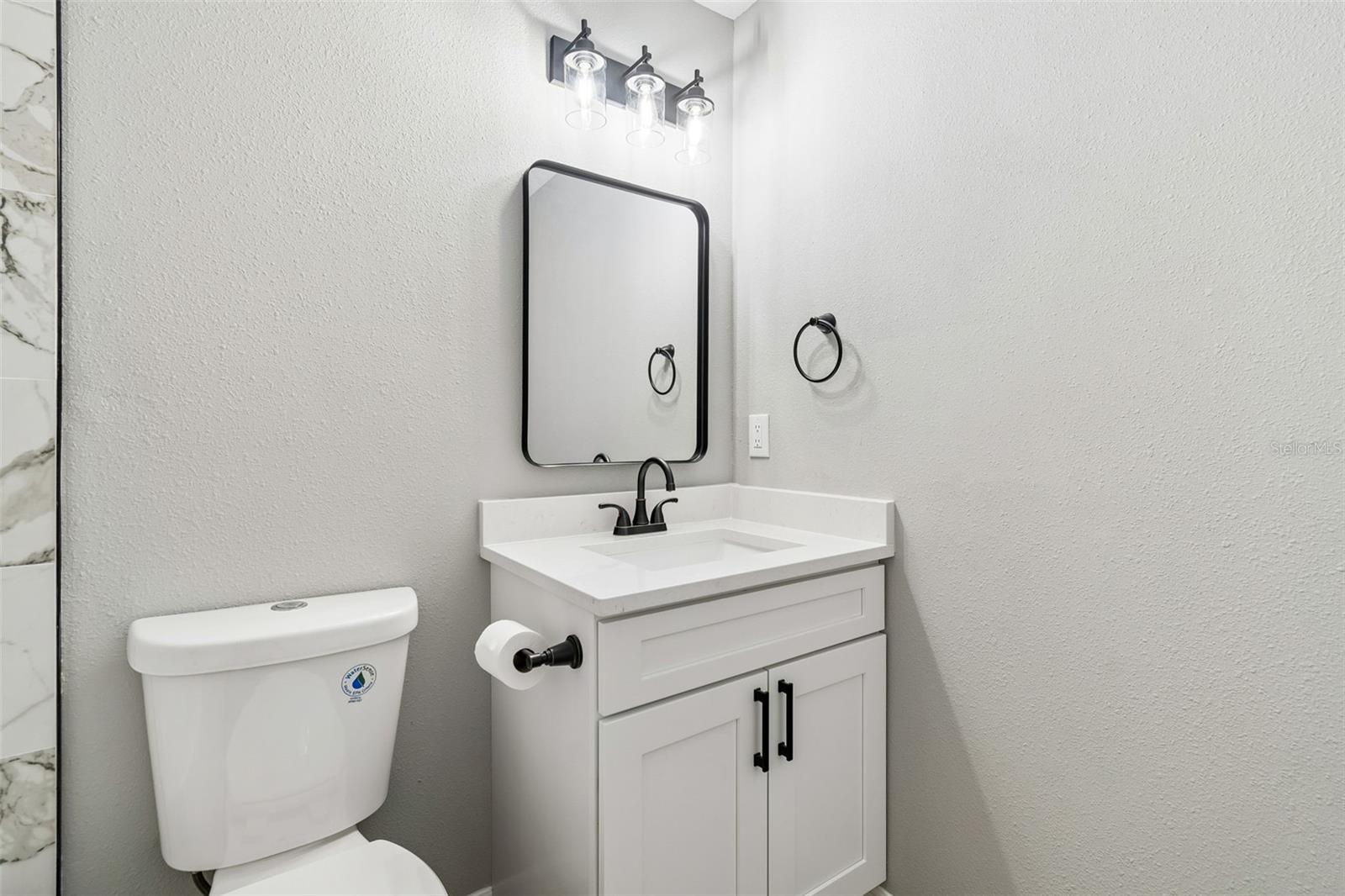 Listing photo id 27 for 3817 Twilight Drive