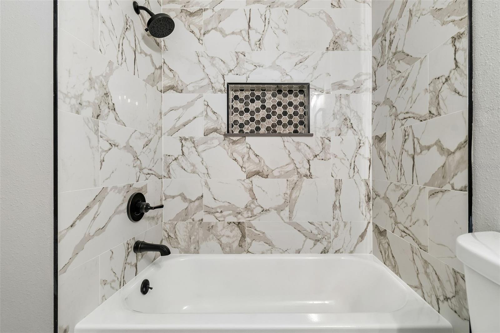 Listing photo id 28 for 3817 Twilight Drive