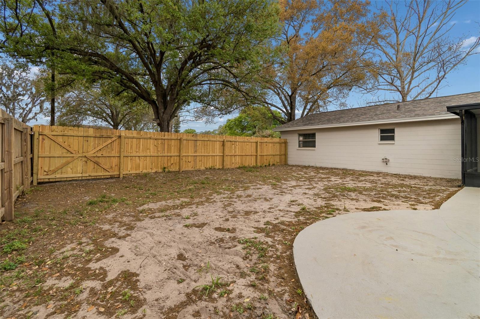 Listing photo id 38 for 3817 Twilight Drive