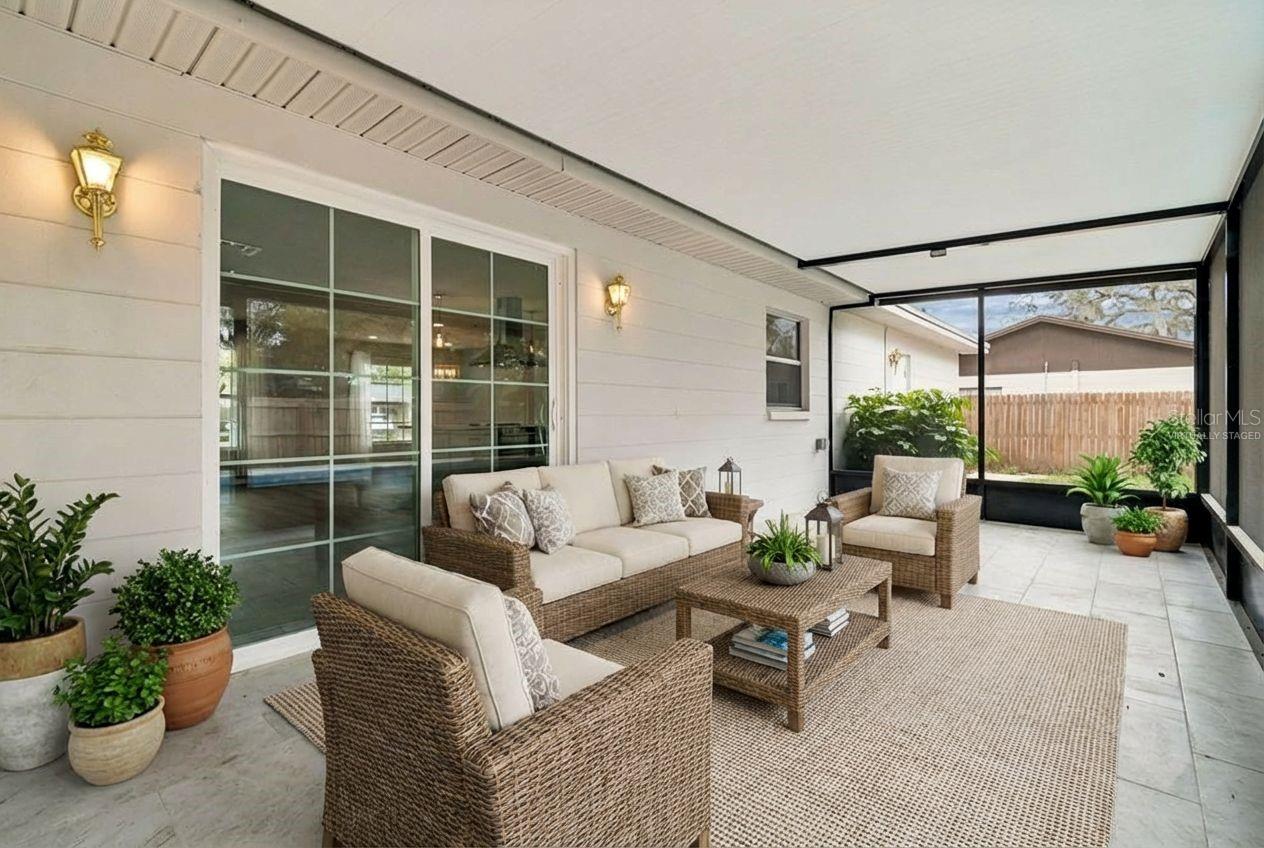 Listing photo id 5 for 3817 Twilight Drive