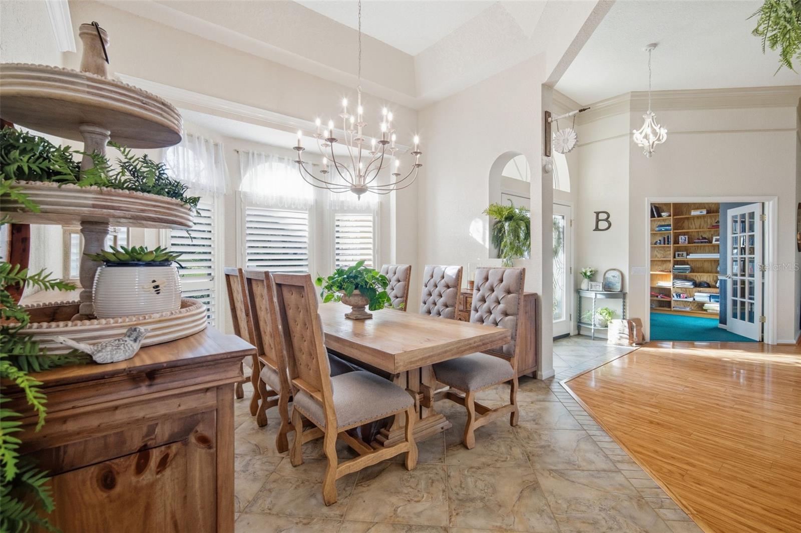 Image 13 of 51 For 2714 Barret Avenue