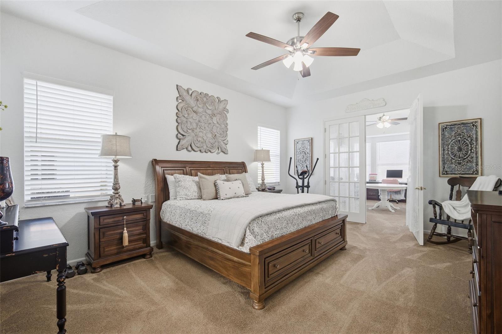 Image 22 of 51 For 2714 Barret Avenue