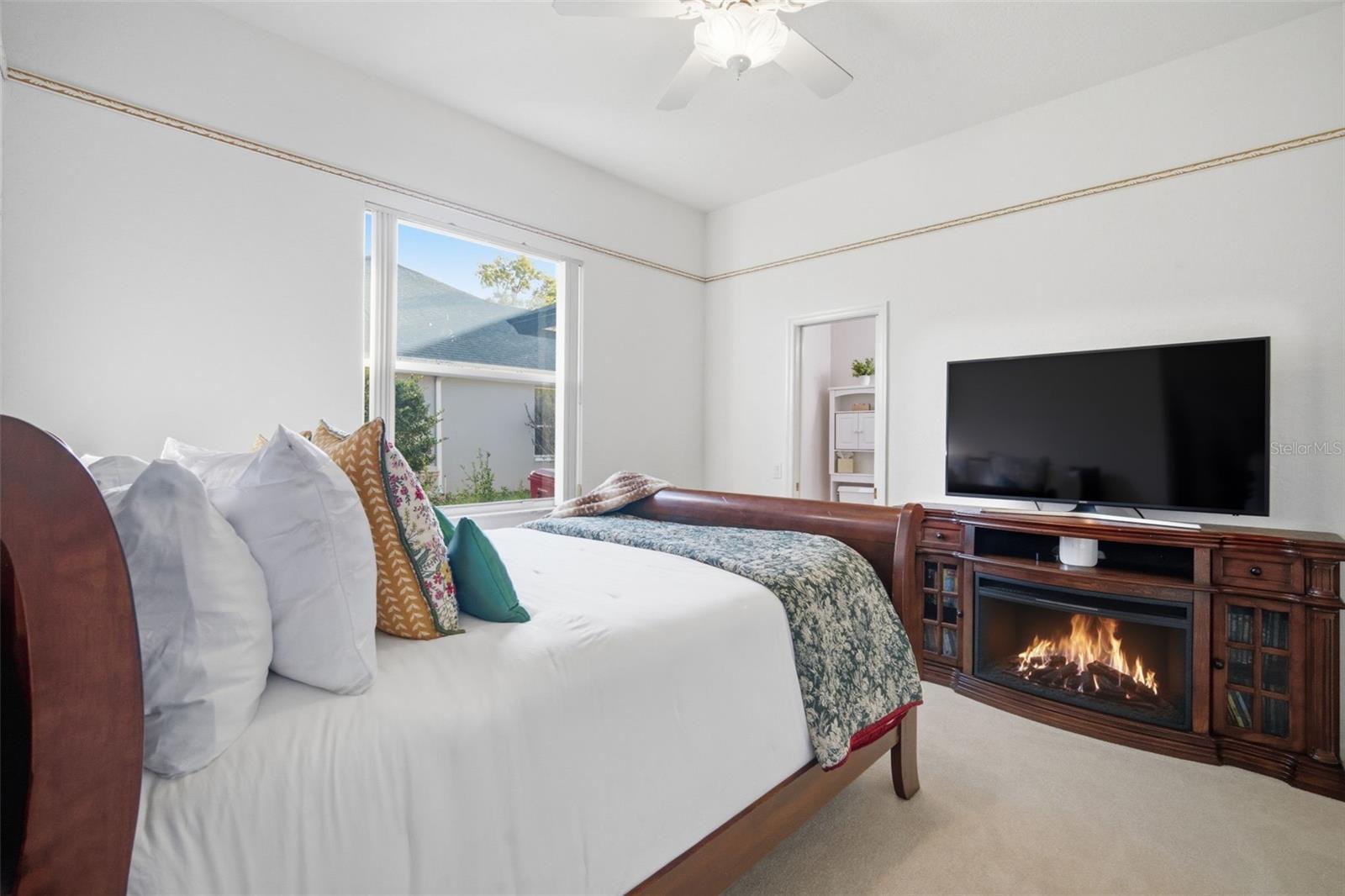 Image 29 of 51 For 2714 Barret Avenue