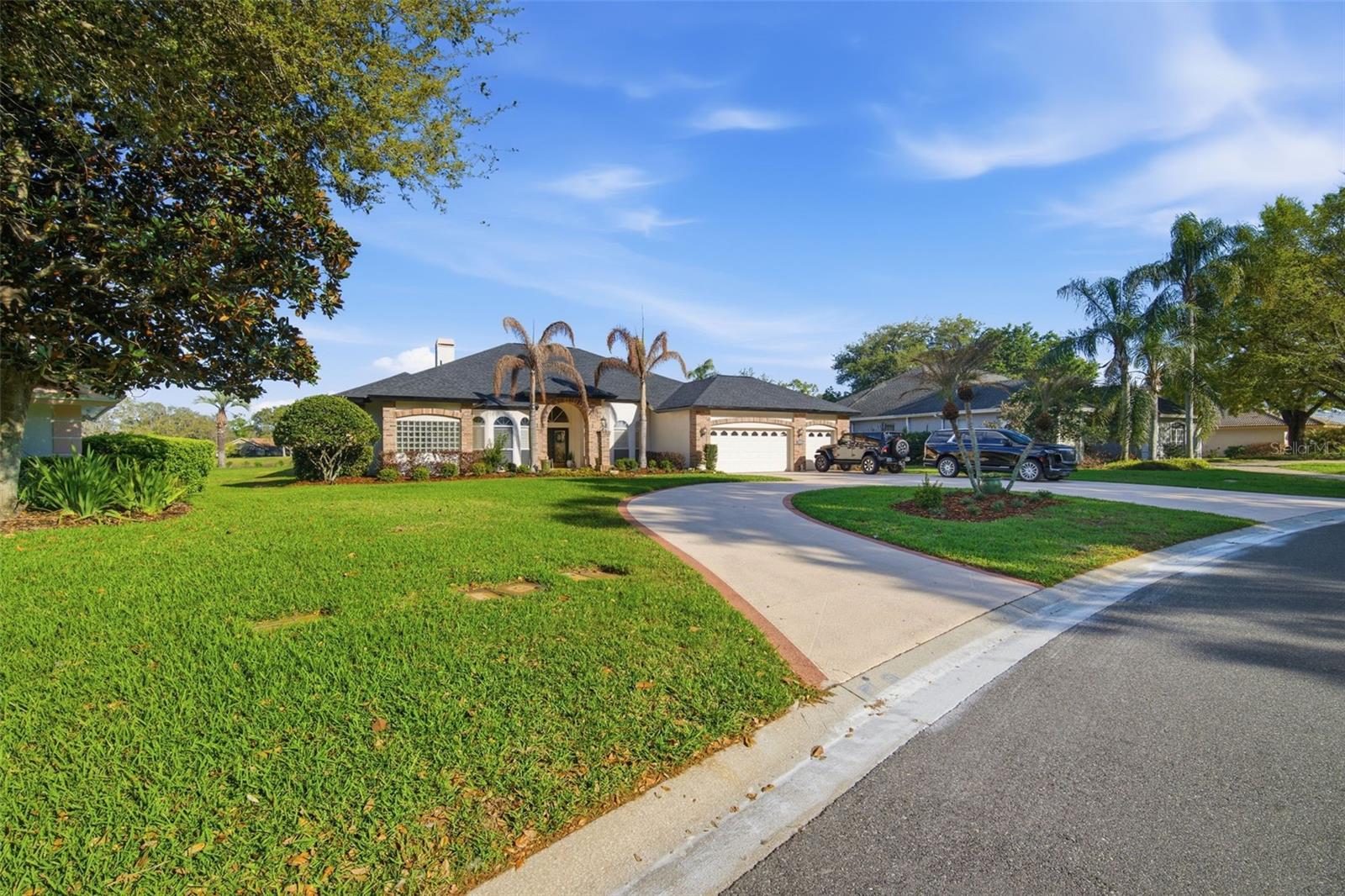 Image 4 of 51 For 2714 Barret Avenue