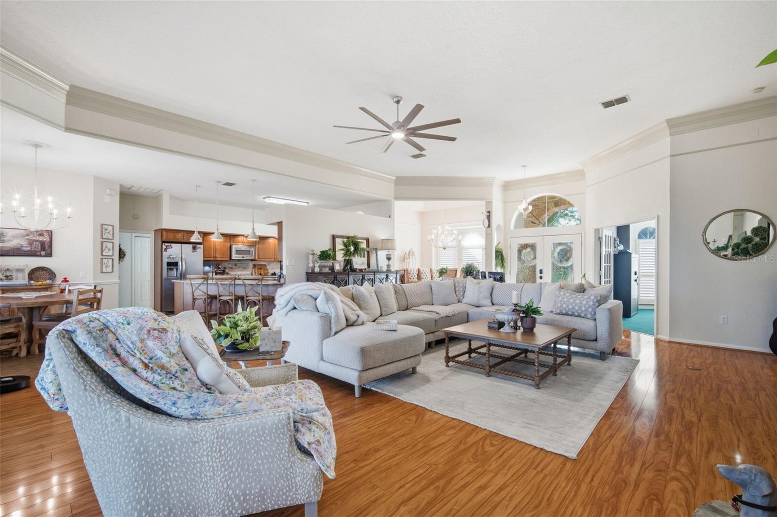 Image 9 of 51 For 2714 Barret Avenue