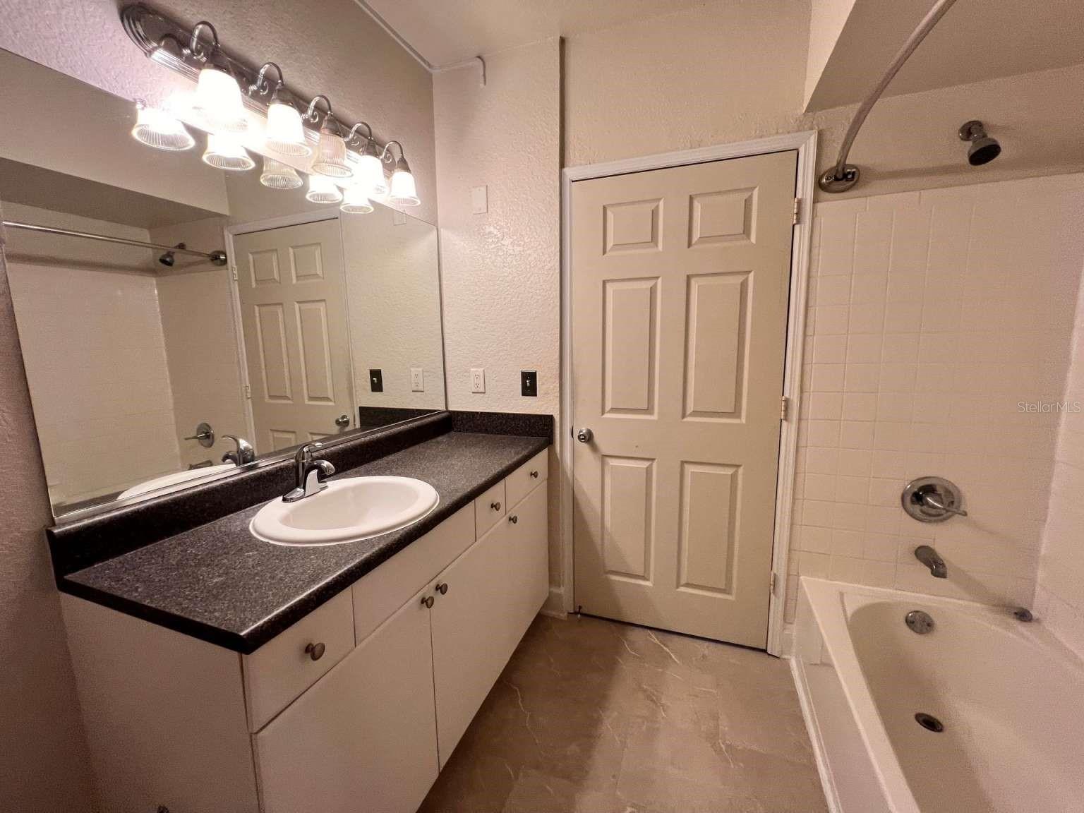 Image 2 of 16 For 206 South Street 6018