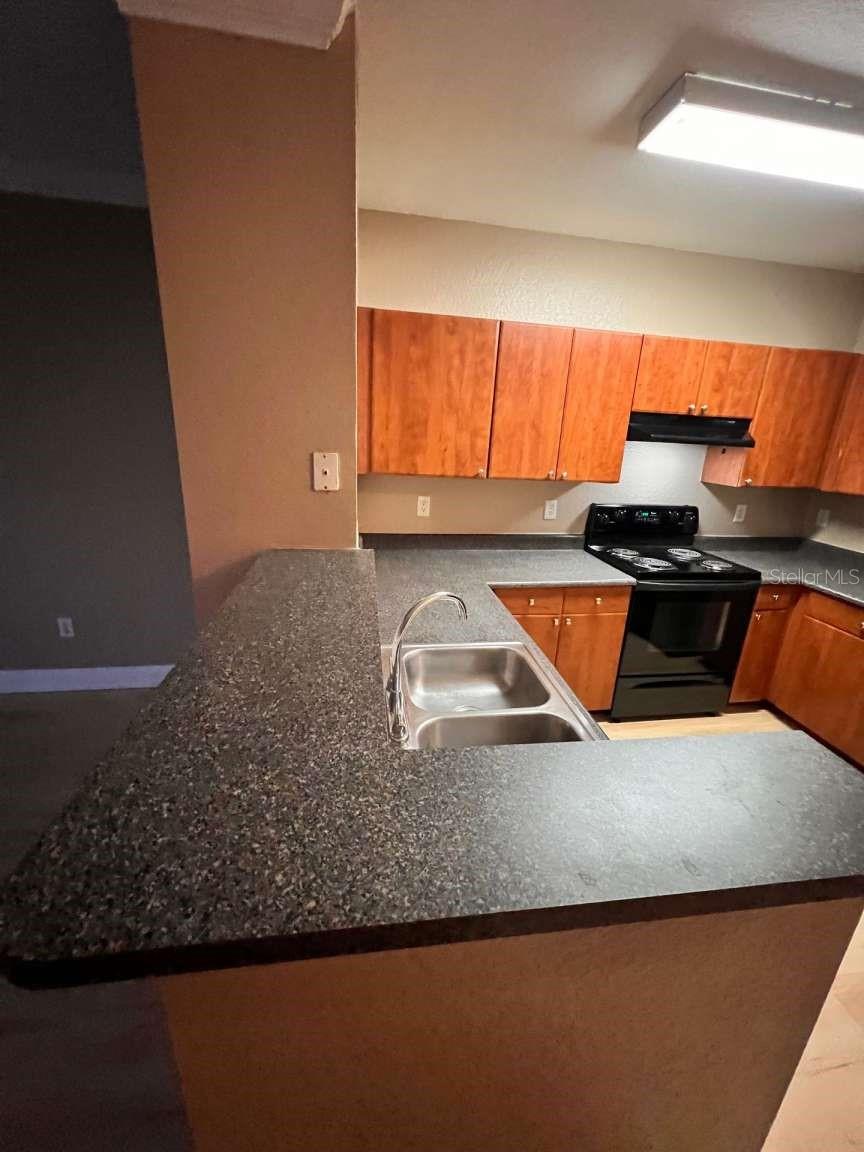 Image 3 of 16 For 206 South Street 6018