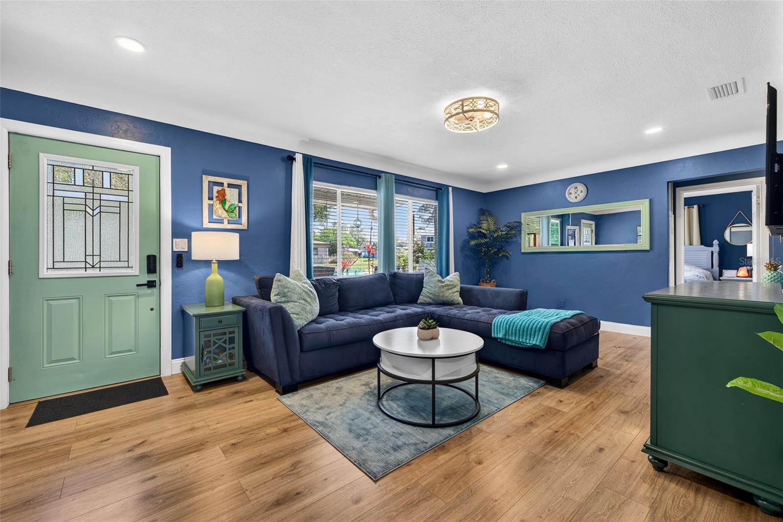 Image 5 of 33 For 2530 51st Street N